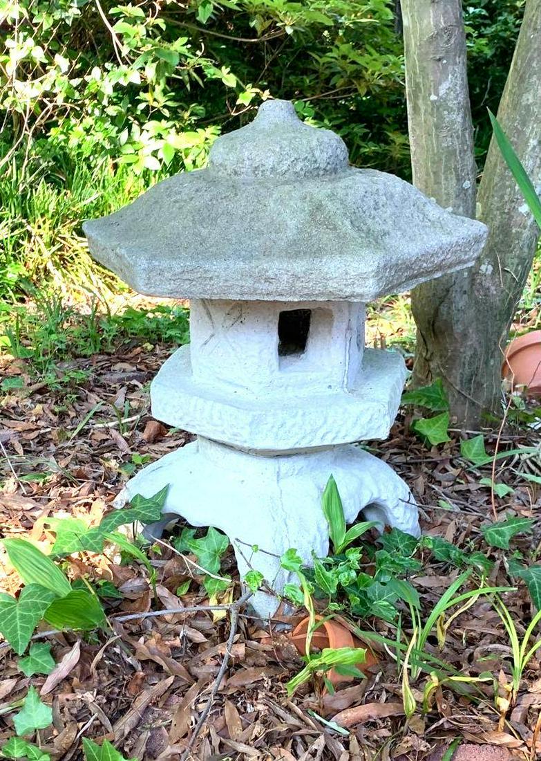 Snow Lanterns: Pair of cement snow lanterns. ** Notice: This lot is located, in Hampton, Virginia. It requires pickup, in Hampton - only on June 13th and 14th, between 10-4pm. Shipping is also available on items. Sm