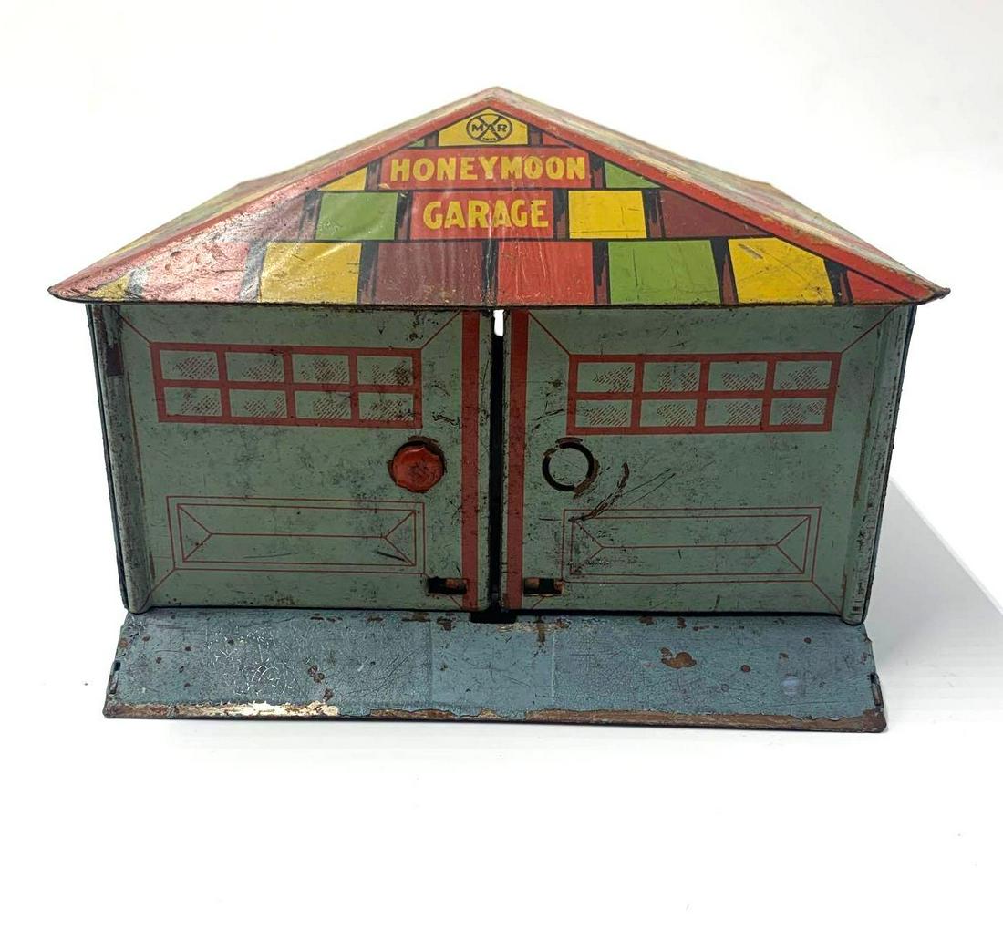 Vintage Marx Honeymoon Garage (1 of 7)