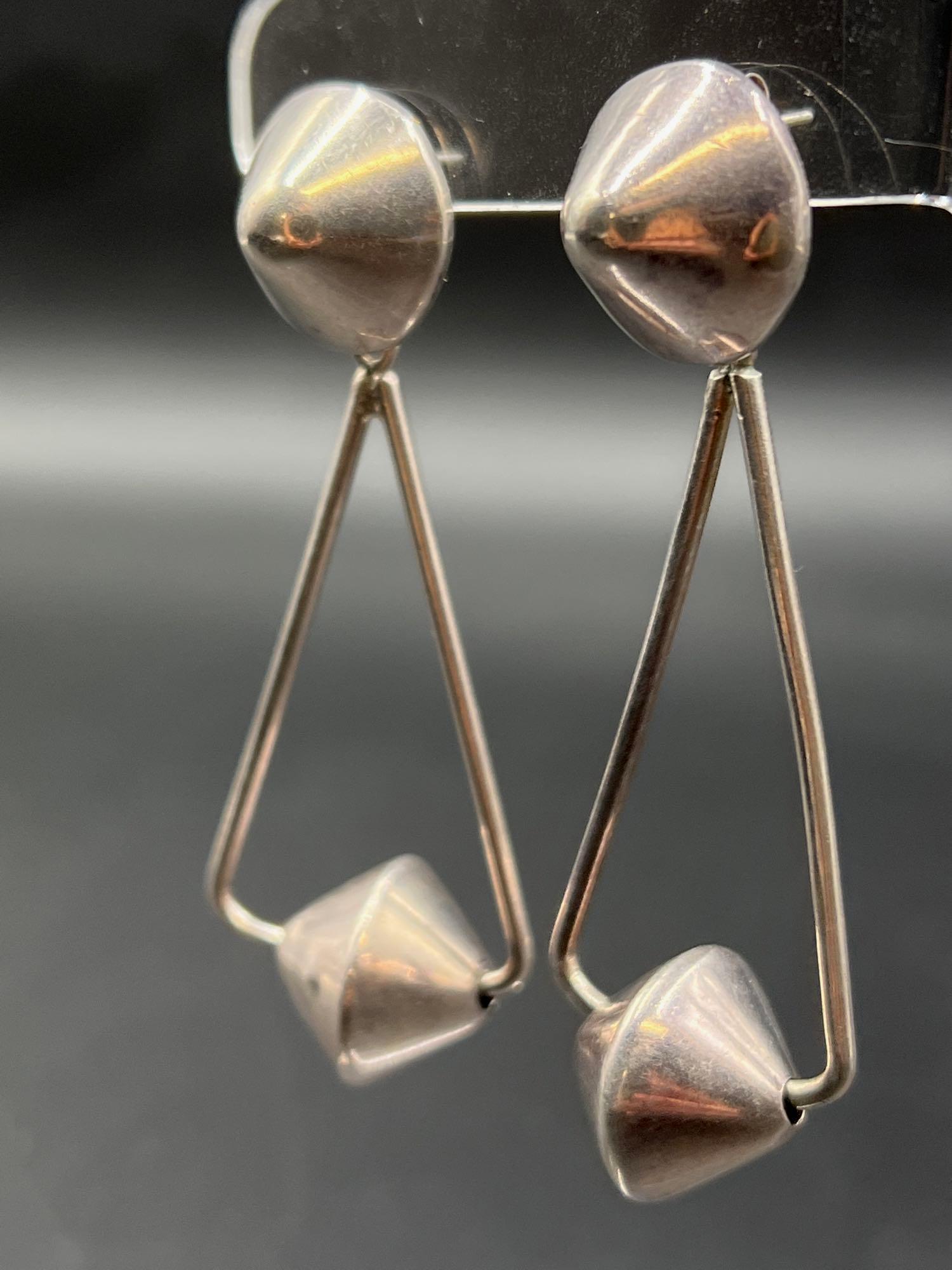 Taxco Mexican Sterling Silver Triangle Bauble Earrings (1 of 5)