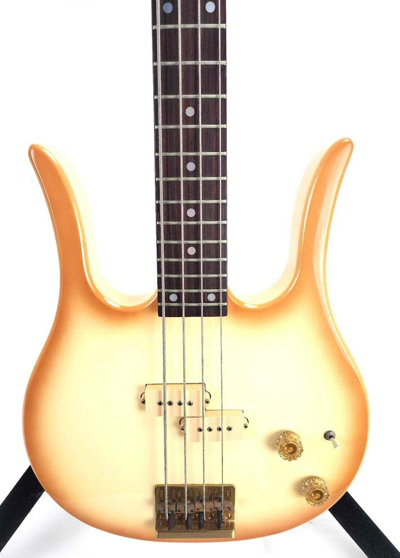 Copper Burst Hondo Longhorn Bass with Hardshell Case (1 of 14)
