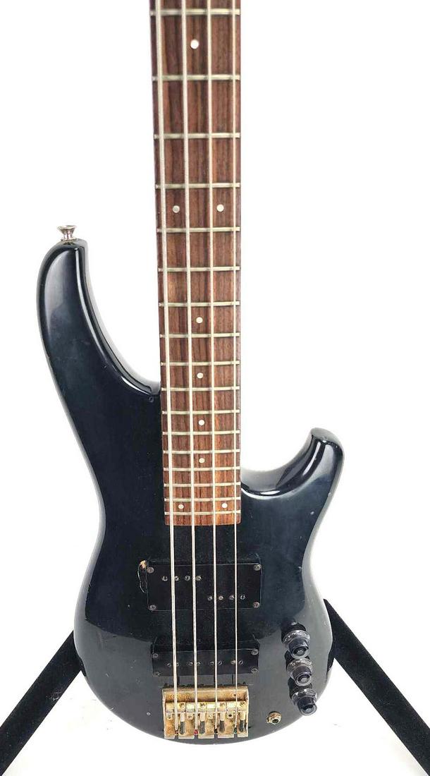 Ibanez Metal Black Bean Bass with Hardshell Case (1 of 12)