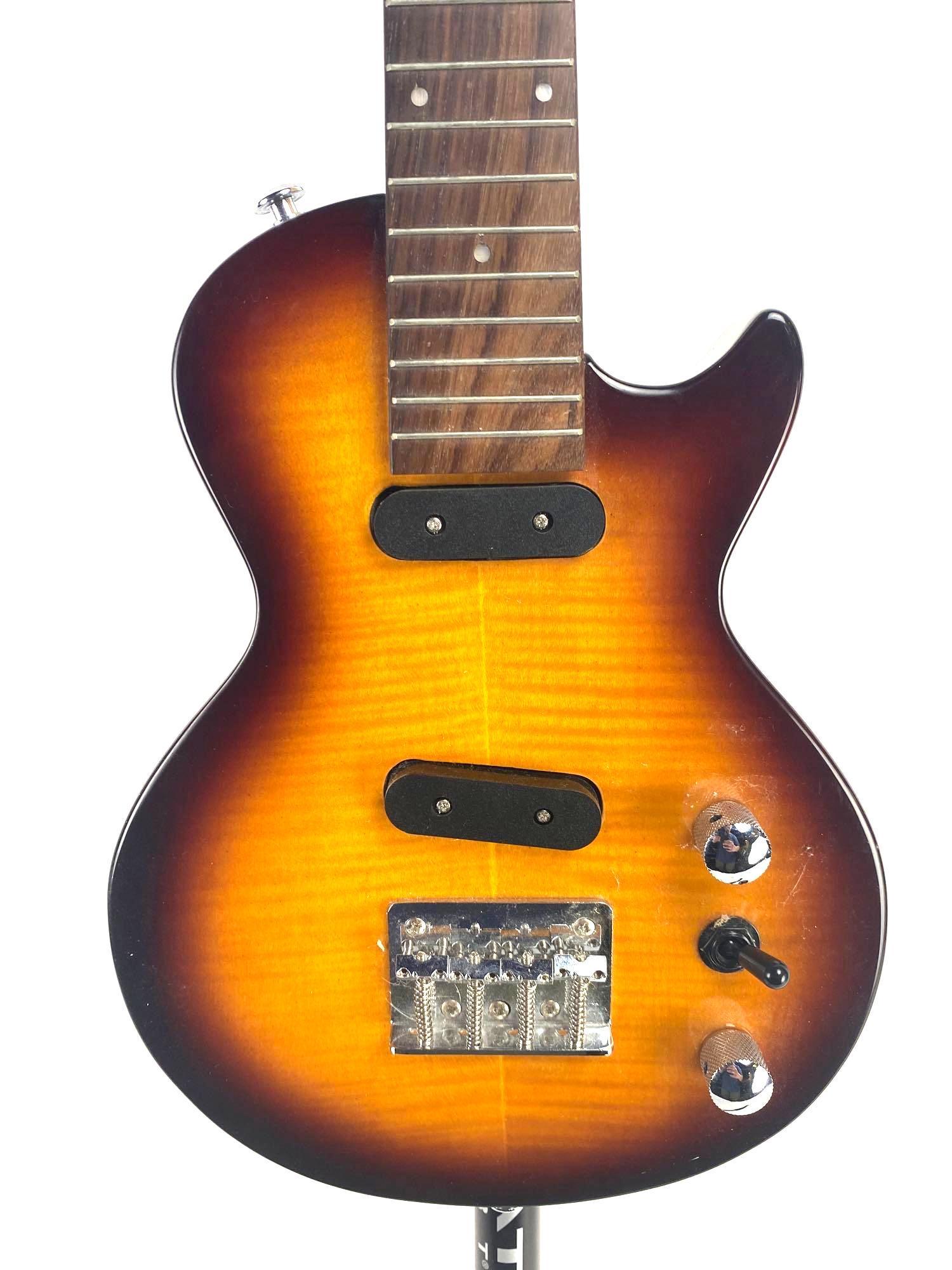 Dark Burst Vorson Electric 4-String Mandolin with Warwick Soft Case (1 of 7)