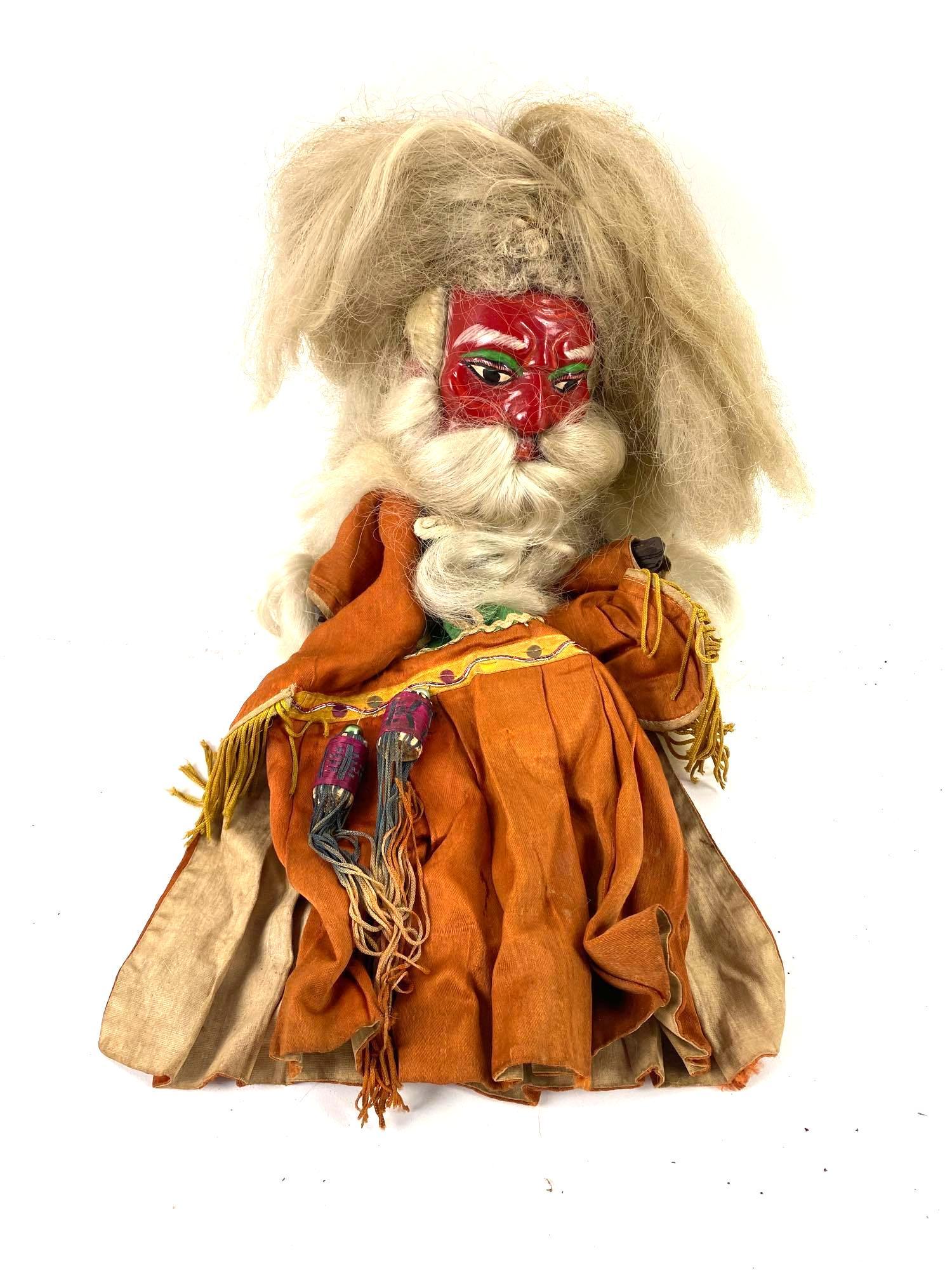Indonesian Hand Puppet: Indonesian Hand Puppet Medium: Mixed Media Dimensions: 16 Inches Tall Condition: Excellent Additional Information: Antique Wayang Kulit Javanese Shadow Puppet. Antique, ornate Indonesian hand puppet w