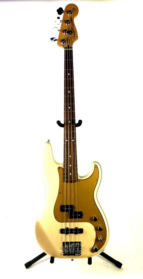 Fender Deluxe Active P-Bass Special Bass Guitar In Pearl White (1 of 19)