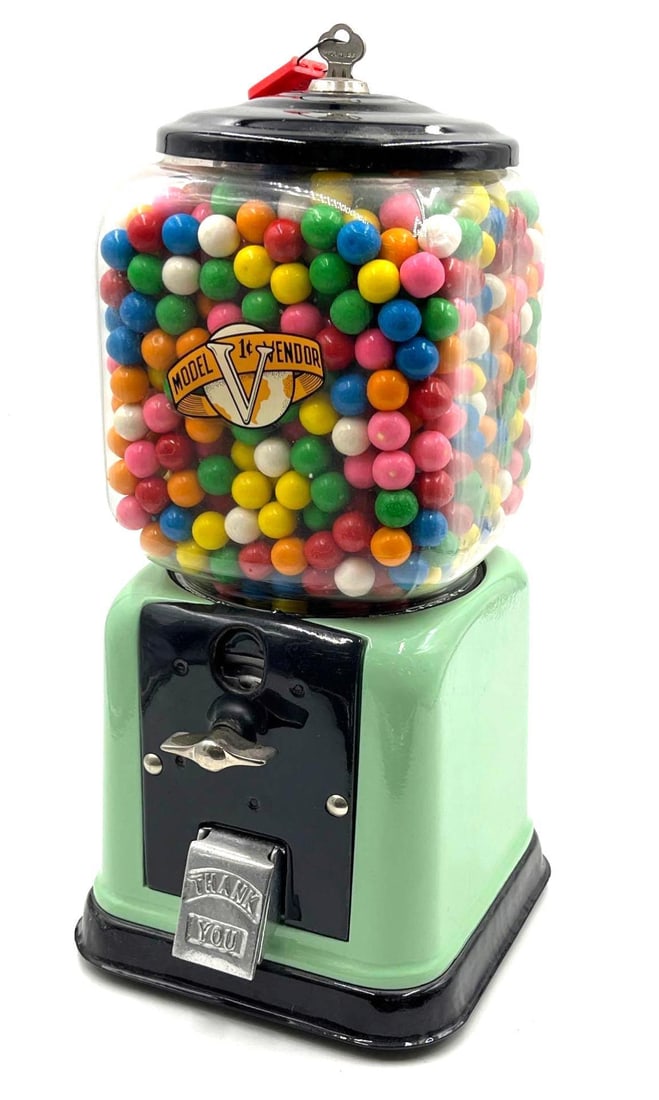 Victor Model V Mint Green 1 Cent Gumball Machine (1 of 8)