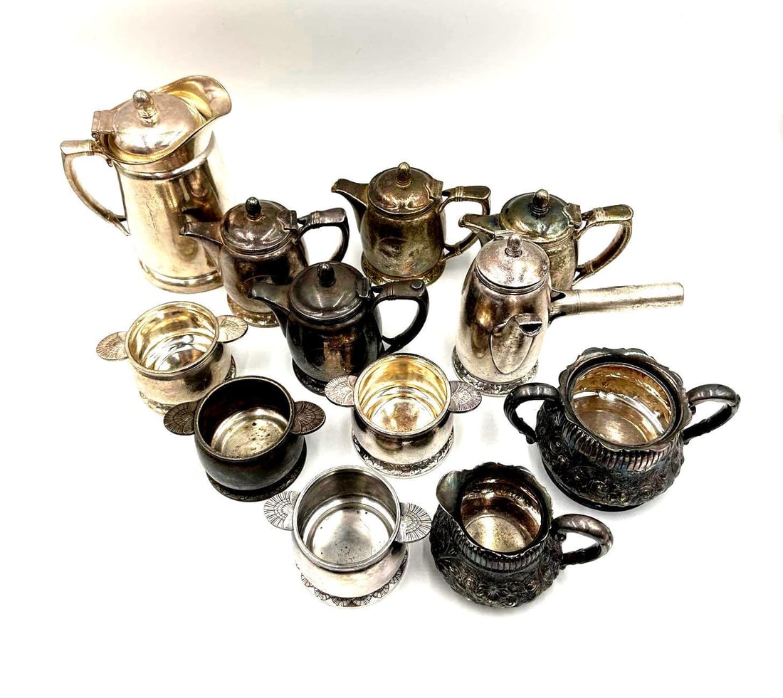 United States Lines Silver Plated Teapots and Containers (1 of 20)