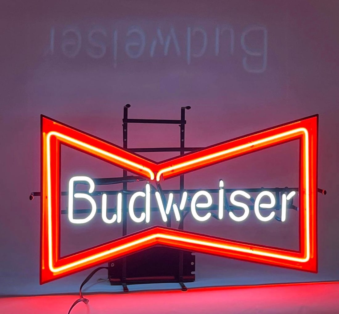 Vintage Bow Tie Budweiser Neon Sign (1 of 8)