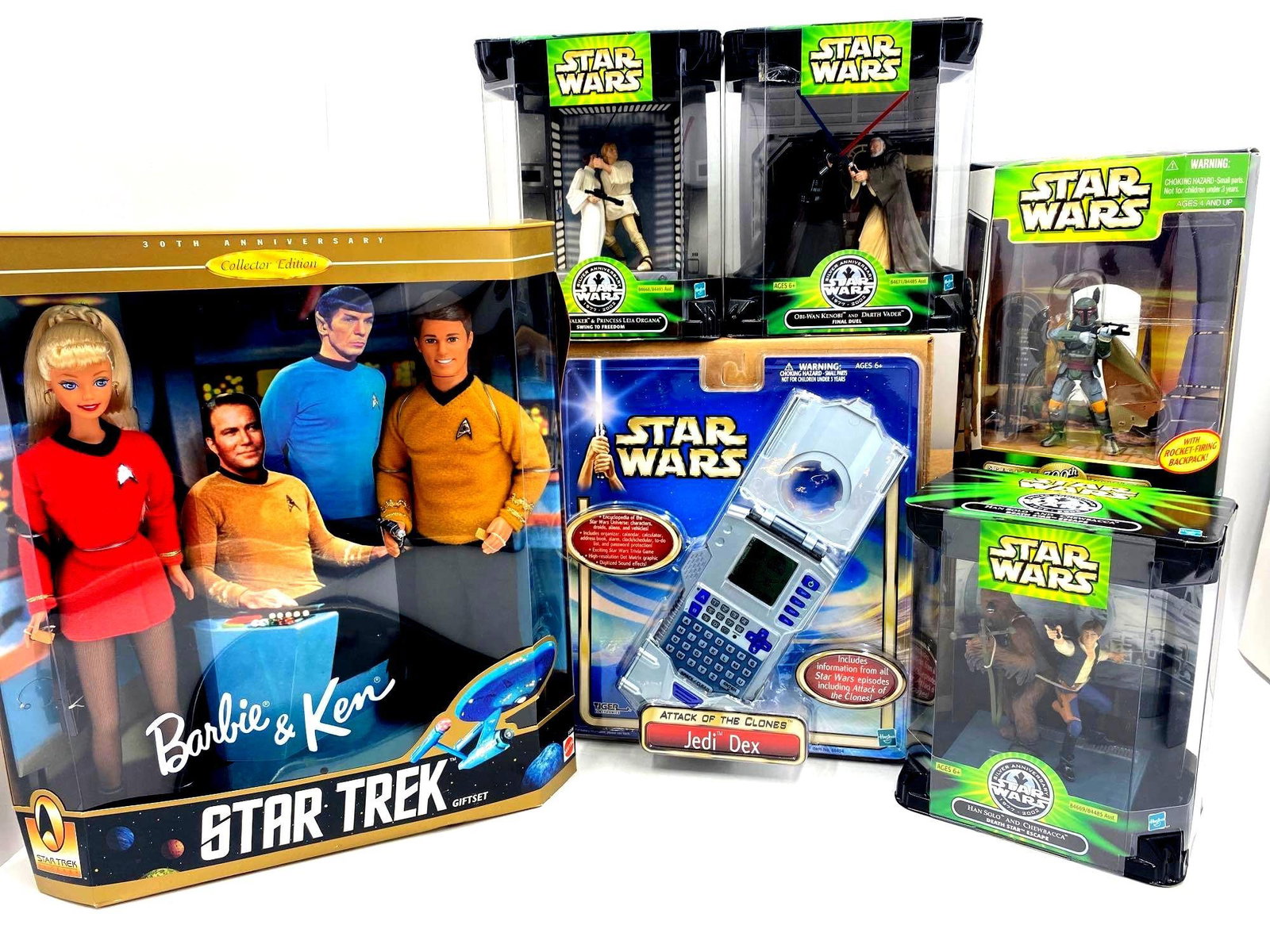 Star Trek Gift Set and Star Wars Collectibles (1 of 18)
