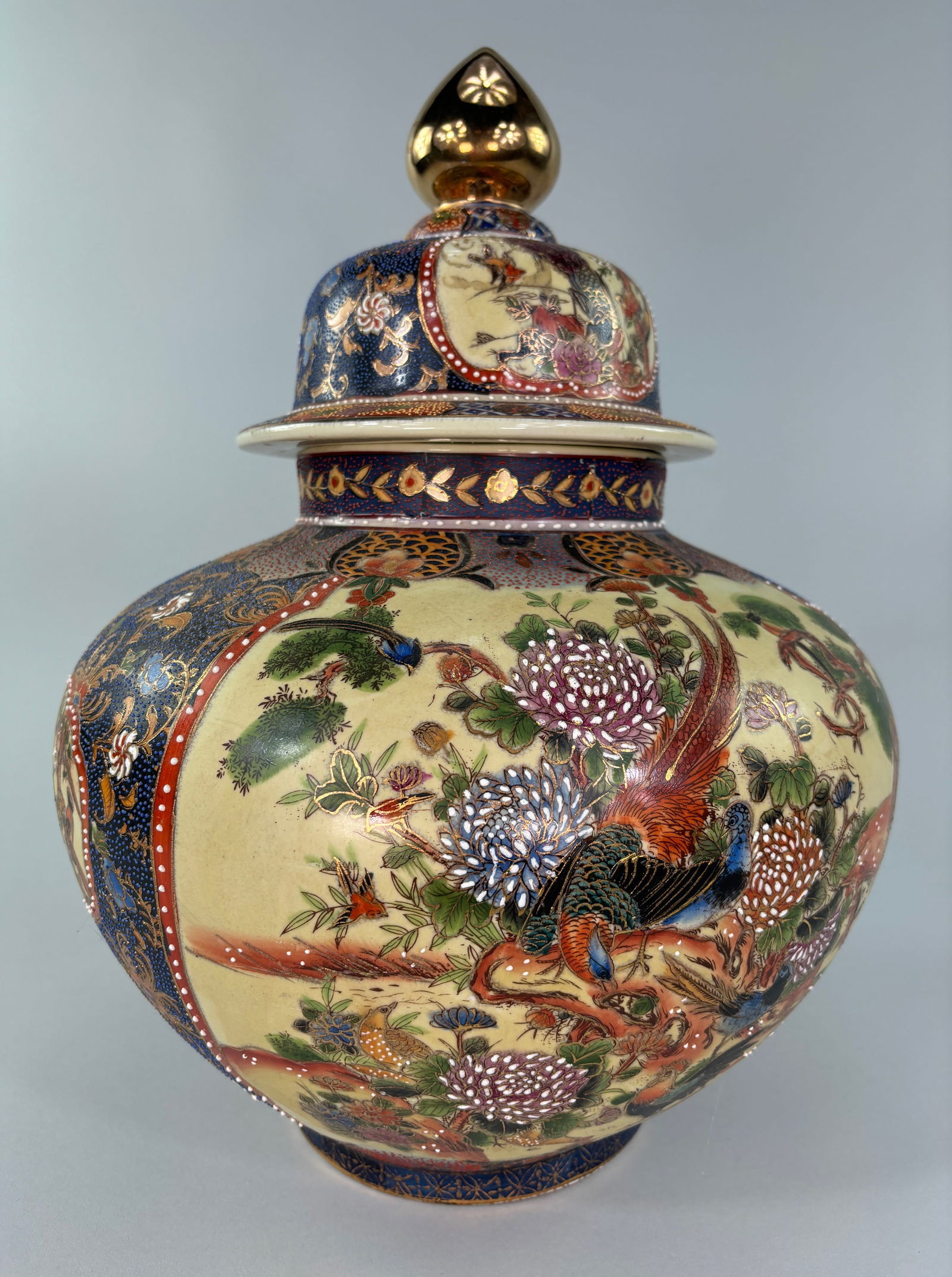Hand Painted Porcelain Lidded Ginger Jar (1 of 7)