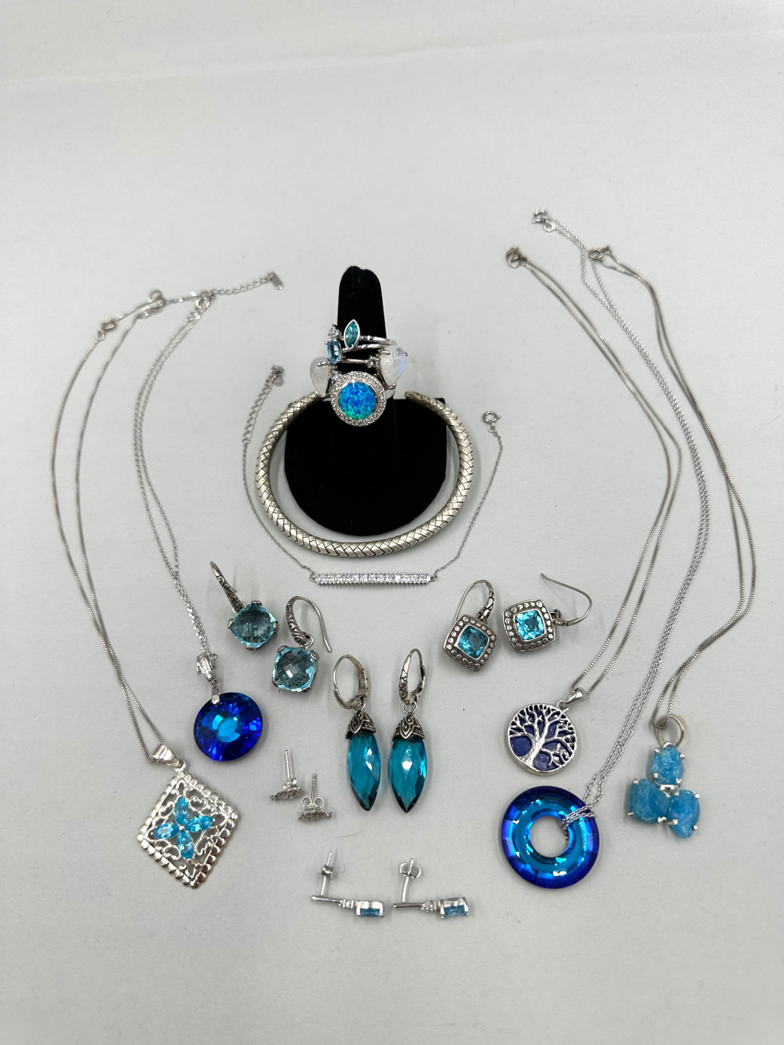 Sterling Silver Earrings Necklaces Rings and a Bracelet (1 of 20)