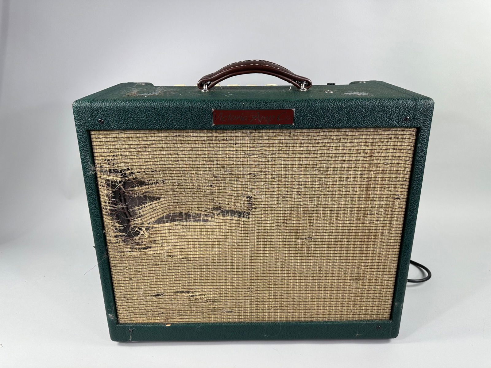 Victoria AMP CO with Jensen Speaker Guitar AMP (1 of 14)