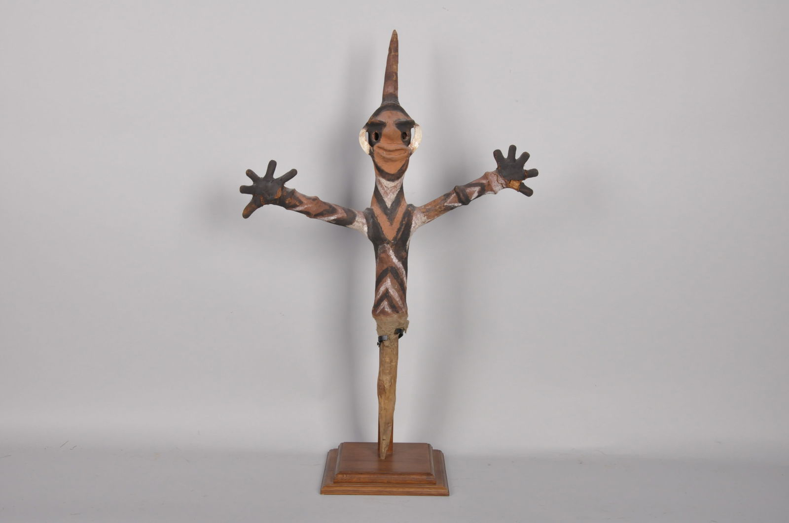 Temes Nevimbur Ceremonial figure from Malekula (1 of 7)