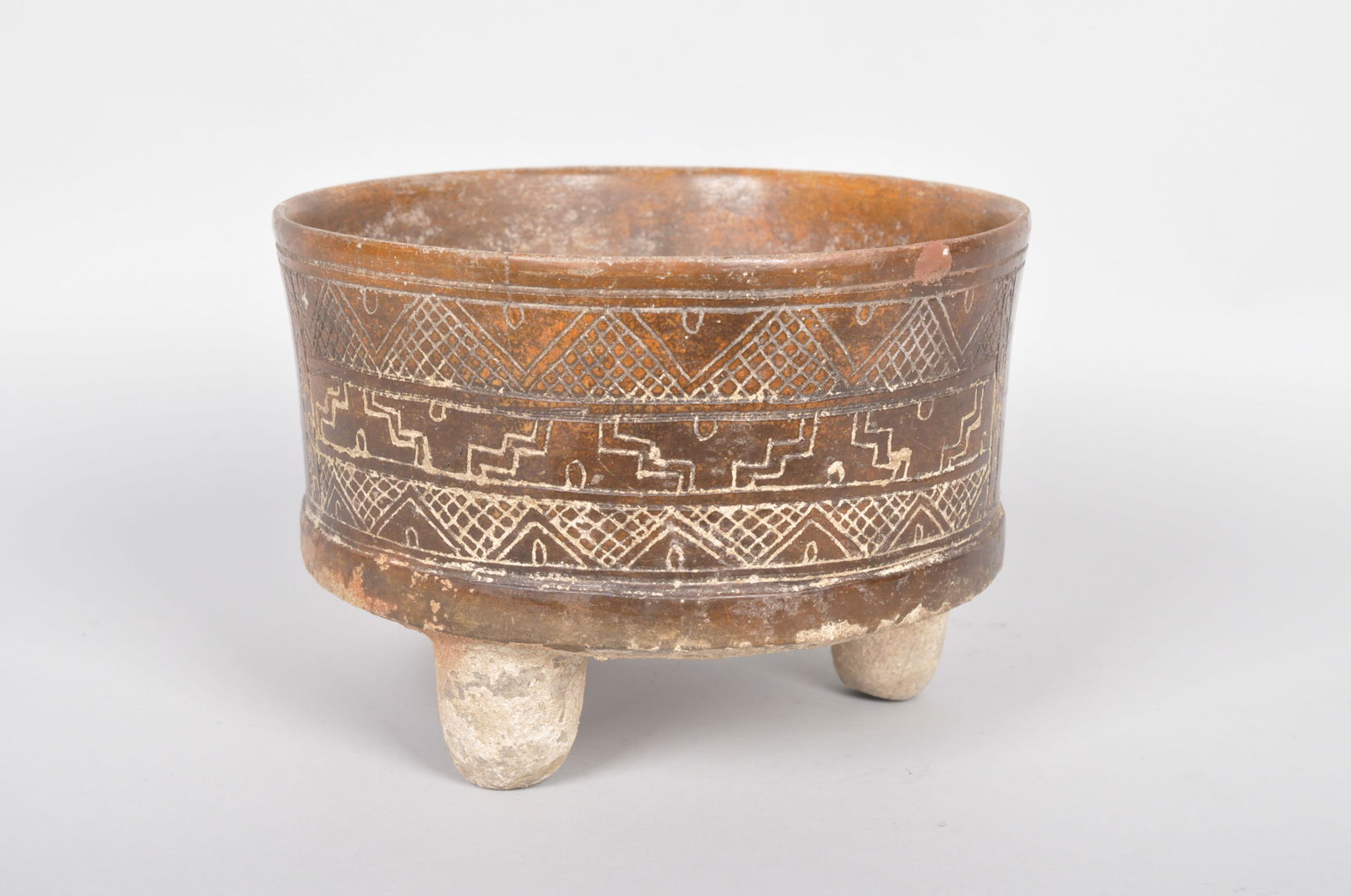 Teotihuacan Late Classic Earthenware Tripod Vessel (1 of 7)