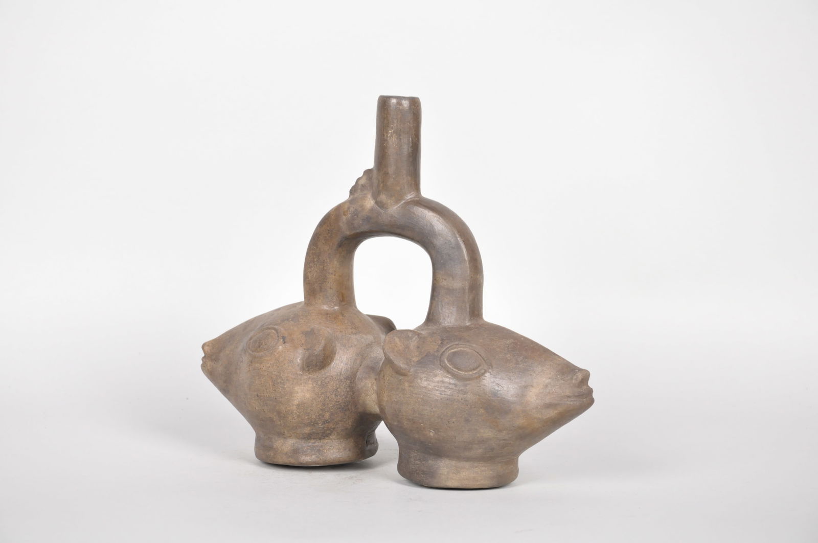 Peru Vicus Stirrup Spout Ceramic Double Headed Lama Vessel (1 of 7)