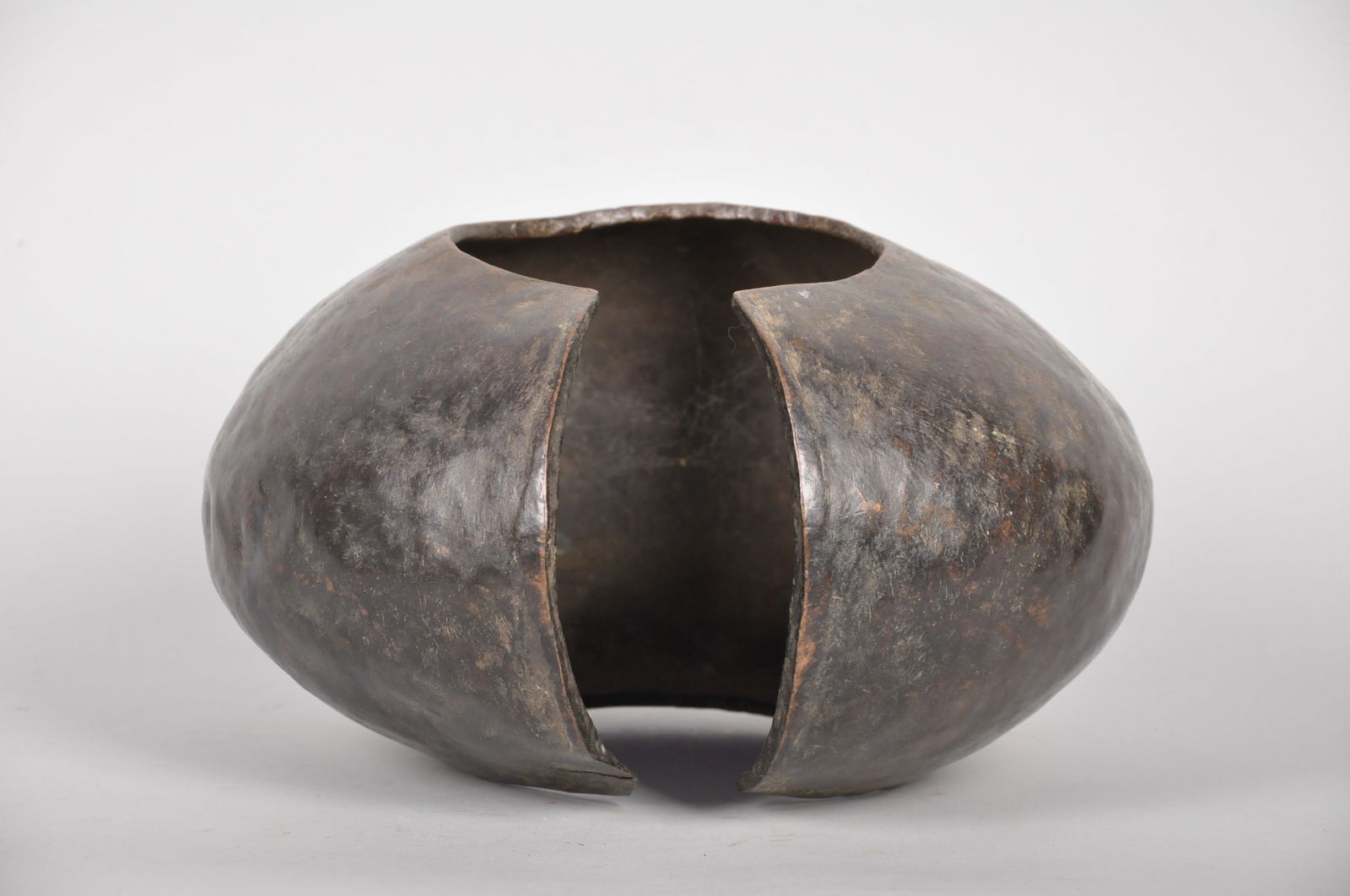 Mbole Hollow Anklet Currency (1 of 7)