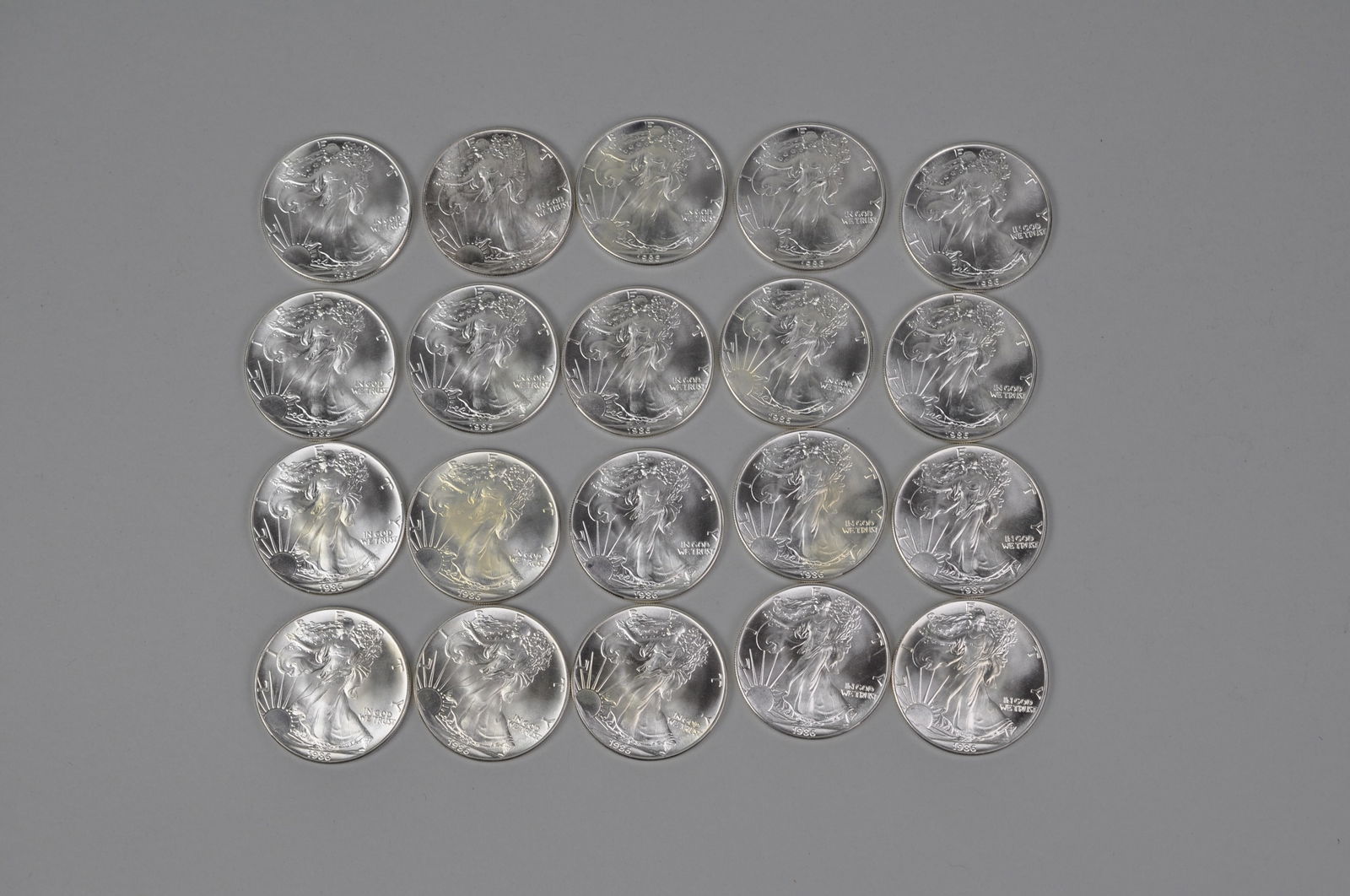 Green Mint Tube of 1986 American Silver Eagles (1 of 8)