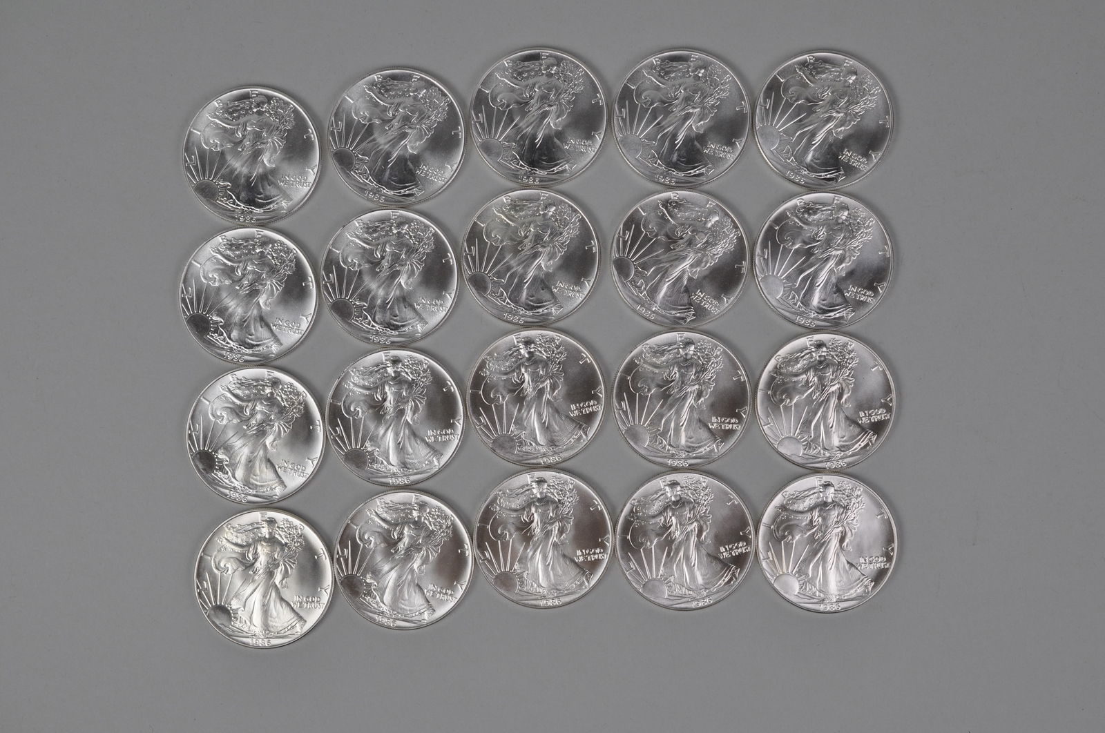 Green Mint Tube of 1986 American Silver Eagles (1 of 9)