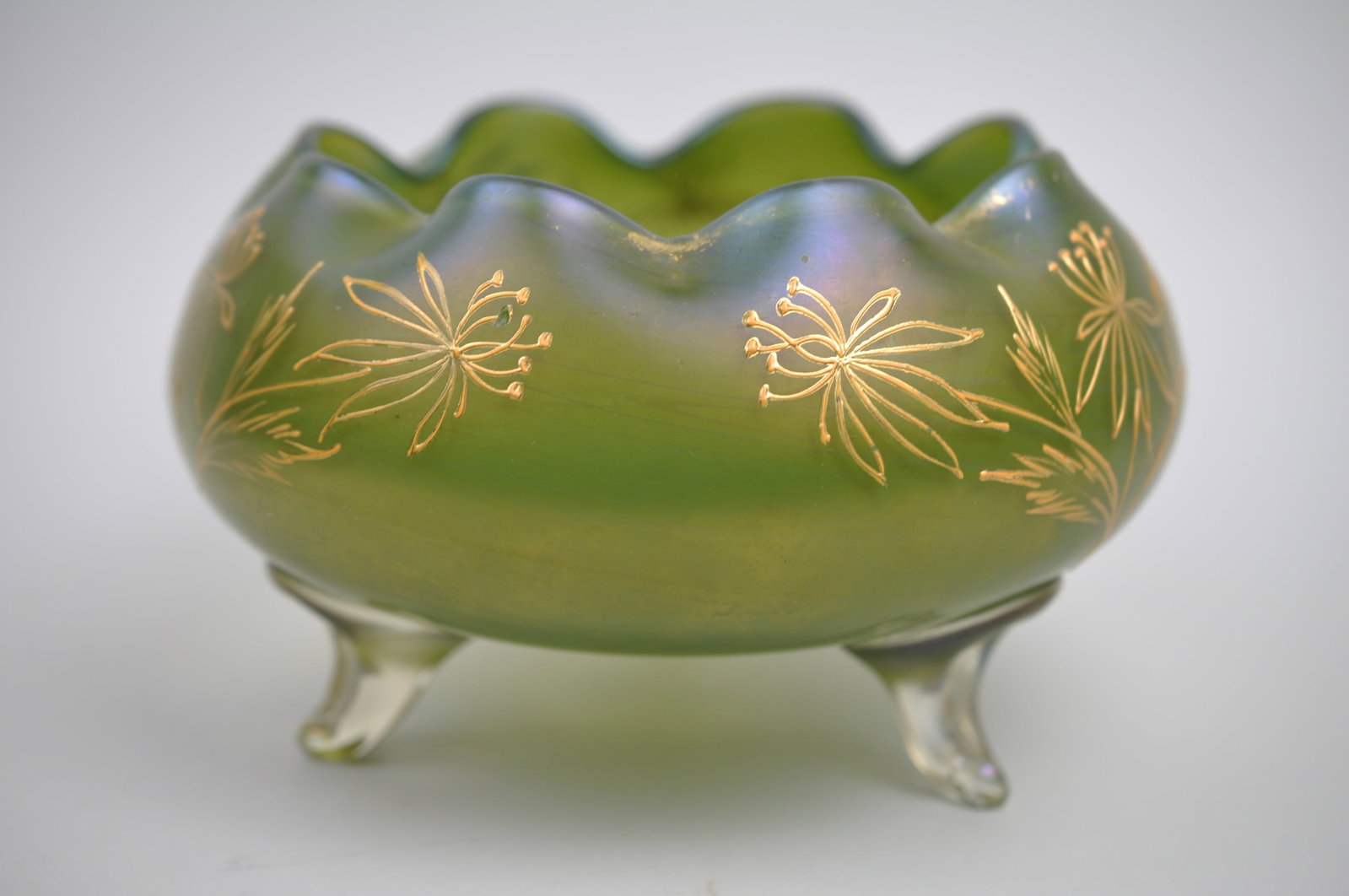 Loetz Style Green Iridescent Glass Rose Bowl: Dimensions: Approx. 8x5" Condition: Light Scratches/Chip Additional Information: This decorativ