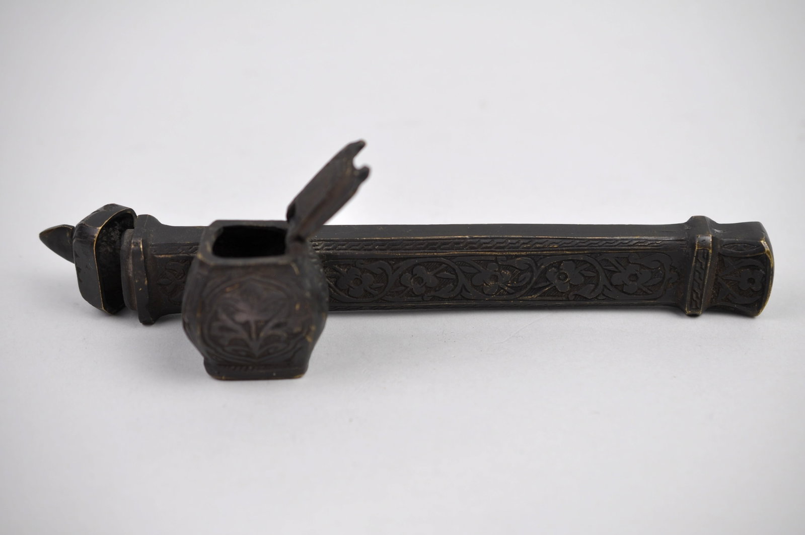 Middle Eastern Calligraphy Ink and Pen holder: Dimensions:?8 1/2x1 1/2x1 1/2" Condition:?