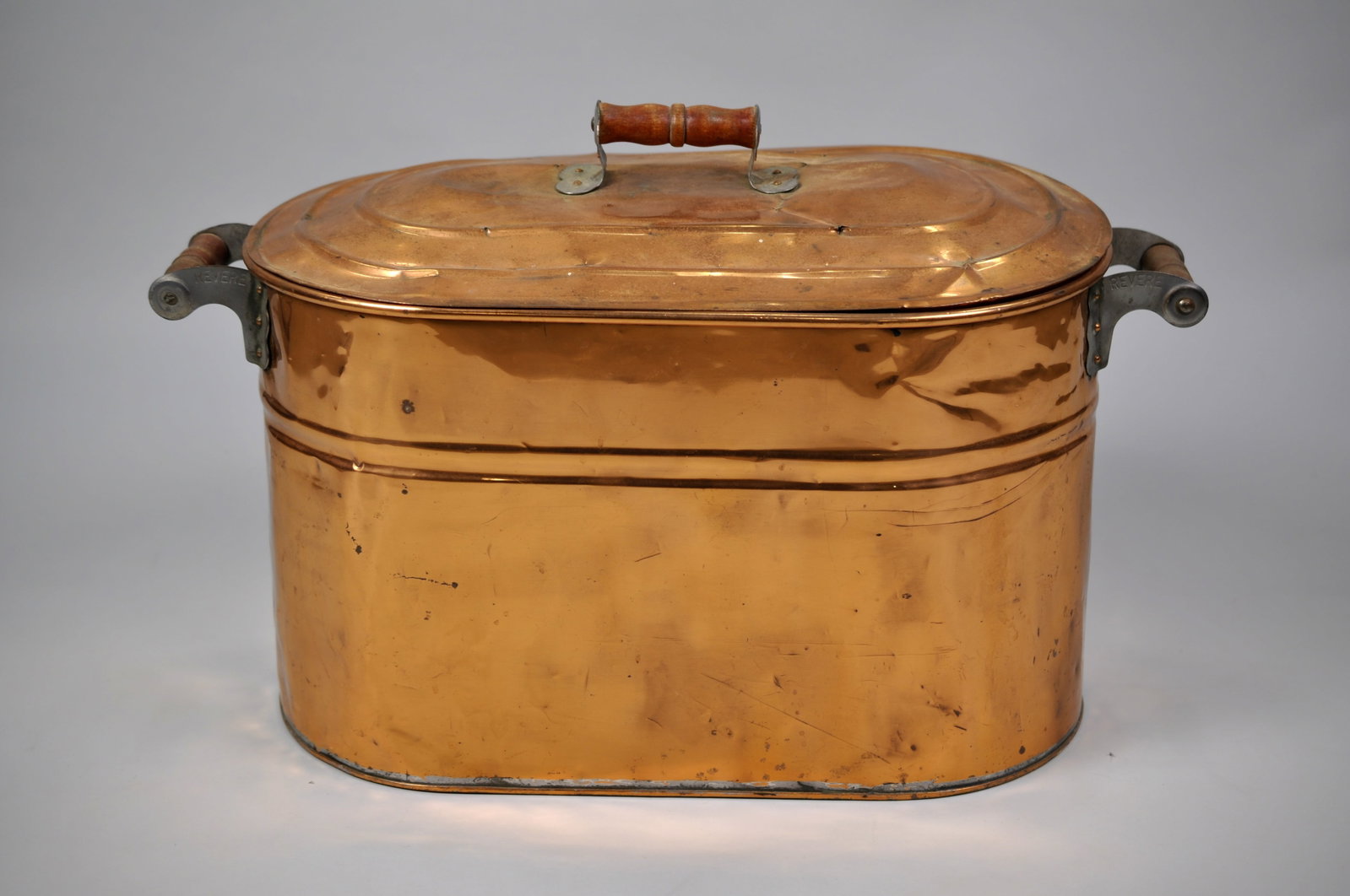 Revere Copper Double Handle Oval Wash Tub: Manufacturer: Revere Dimensions: Approx. 28x13x17 1/2" Condition: Has Dents, Pinholes and Patina Additional Information: The Revere Copper double-handle oval wa