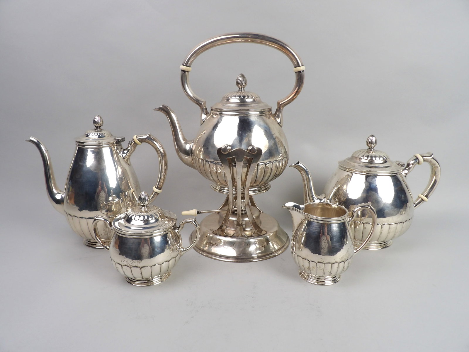 K. F. Wilson Son Sterling Silver Set: Metal: Sterling Silver Manufacturer: K.F. Wilson & Son Dimensions: Spi