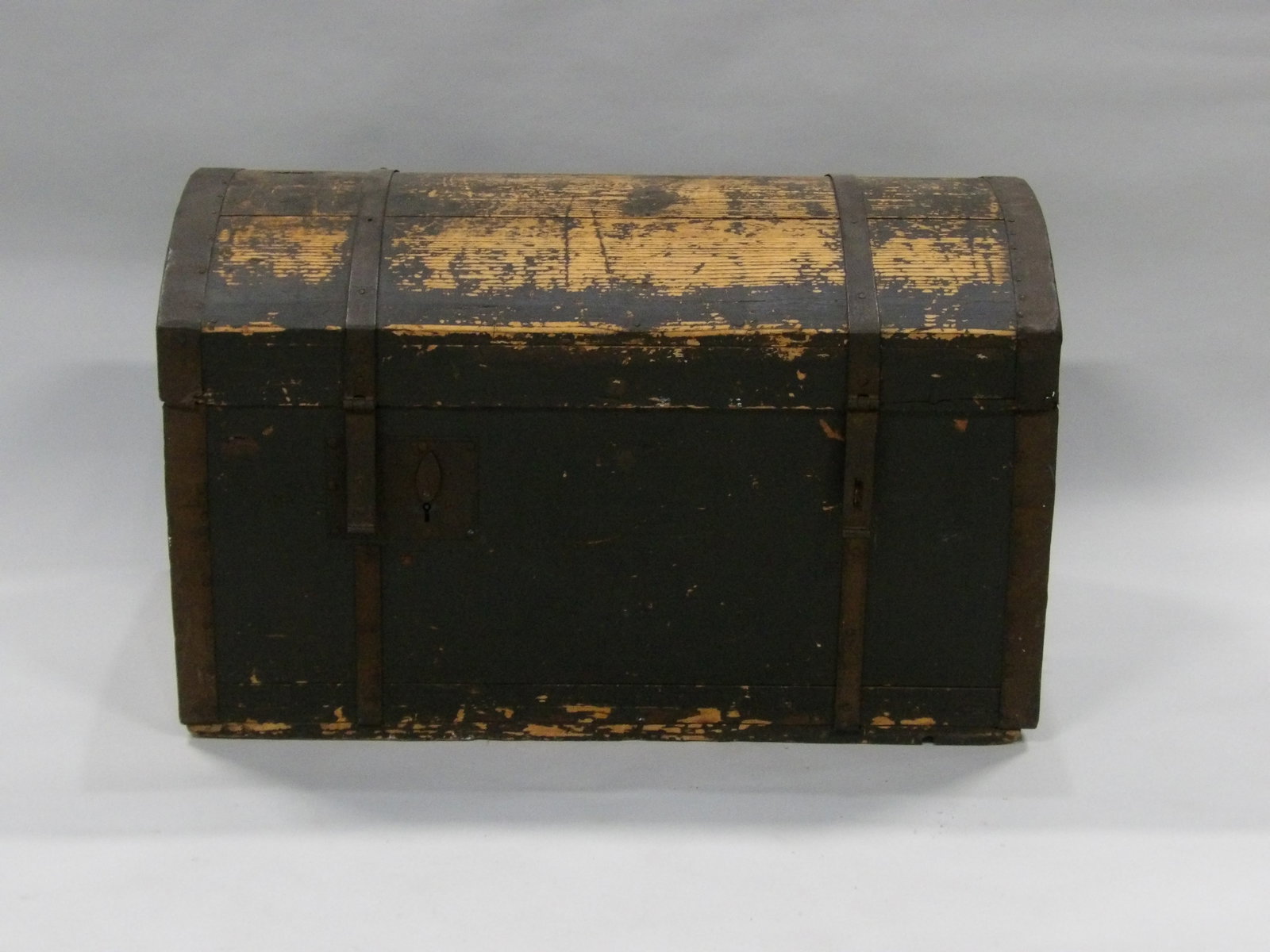 Steamer Trunk w/ Dome Top: Year:?1890 Dimensions:?Approx. 35x19 1/4x20" Condition:?Black Paint Chipping, Metal Bands are Rusted with Few Nails Missing Additional Information:?This original dome top steamer trunk, believed to