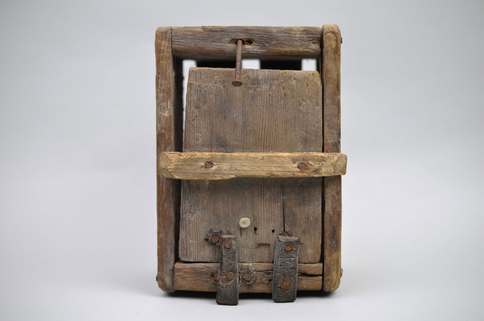 Primitive Cricket Box - 2