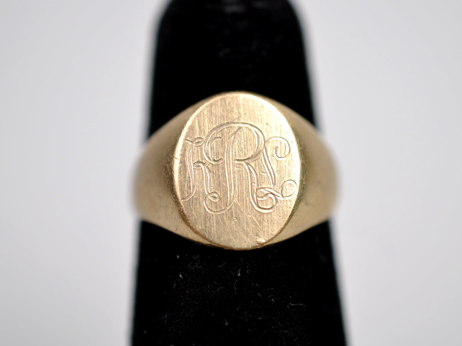 10K Gold Ring: Metal: 10K Yellow Gold Stone Types: None Dimensions: Size 3 Weight: Approx. 0.11ozt Condition: Light Surface Wear Consistent with Age and