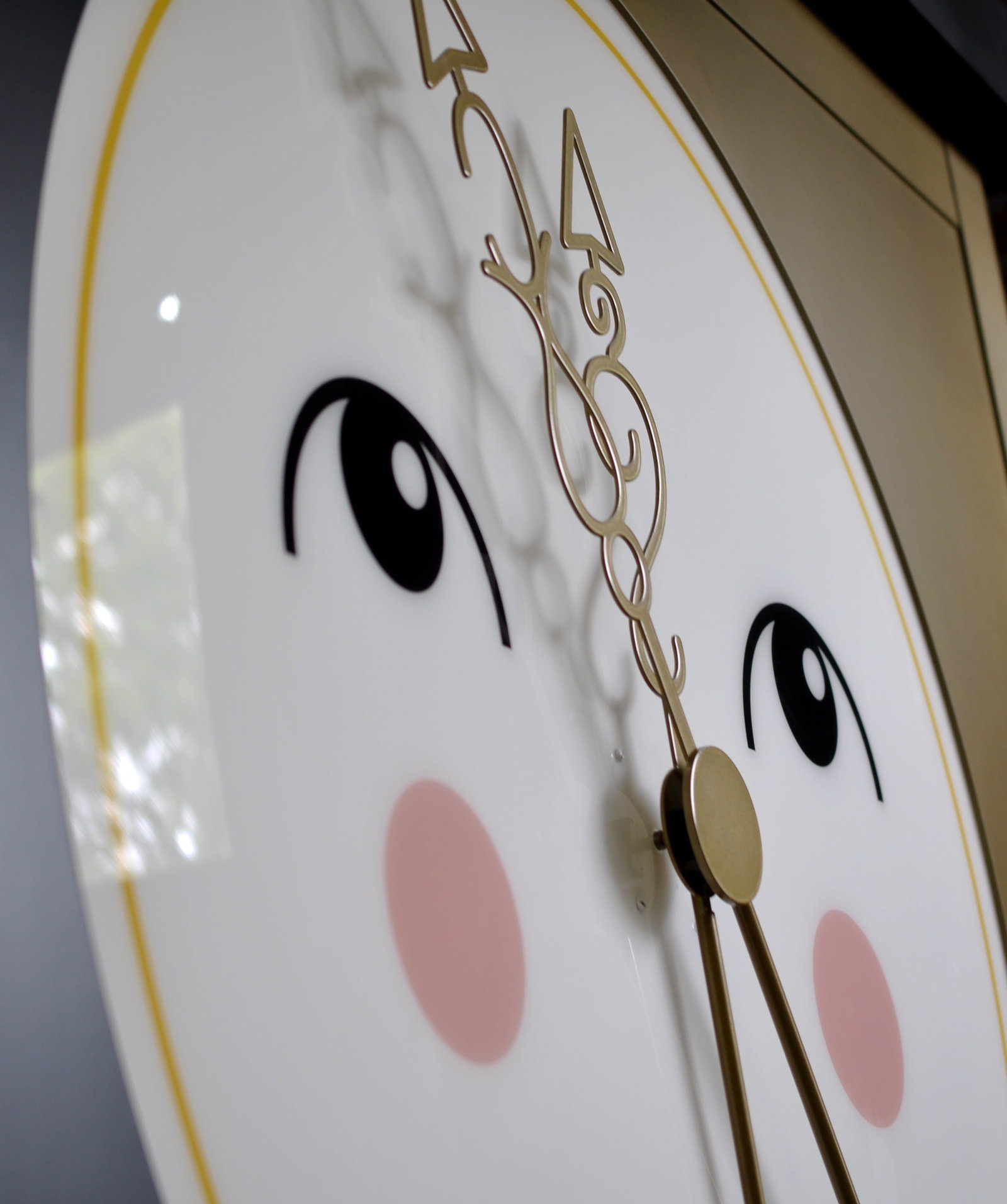 FOA Schwarz Store Face Clock - 13
