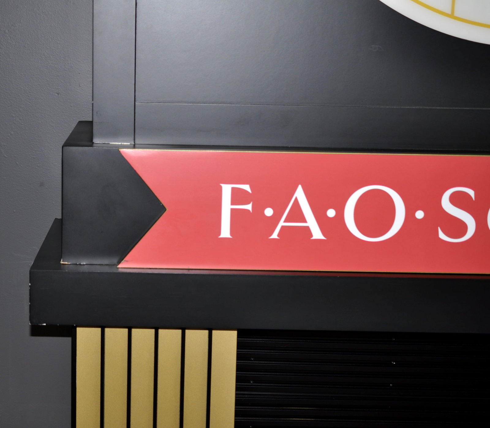 FOA Schwarz Store Face Clock - 5