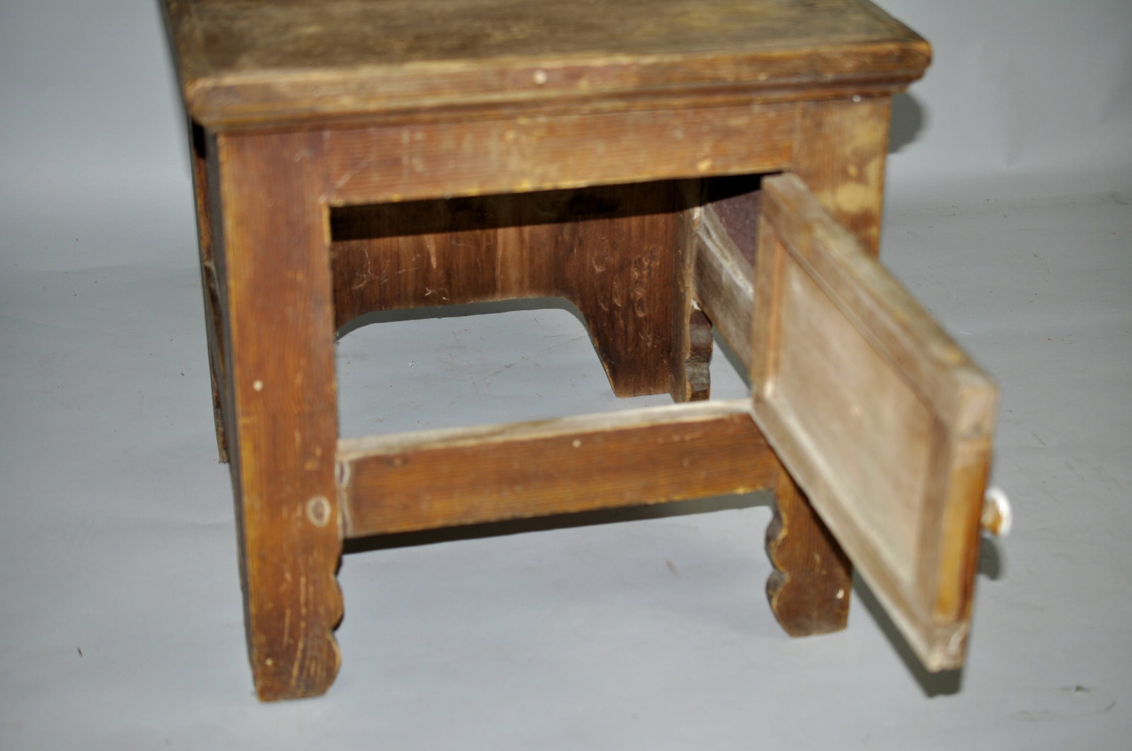 Primitive Wooden Bedside Commode - 5