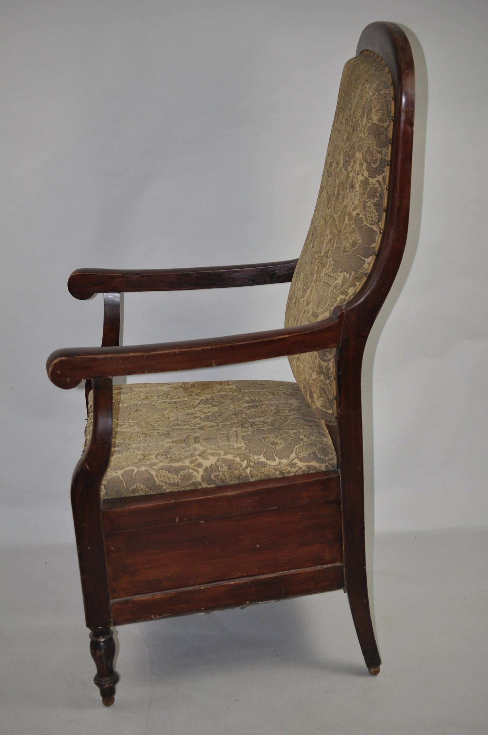 Commode Throne with Gazunder Pot - 16