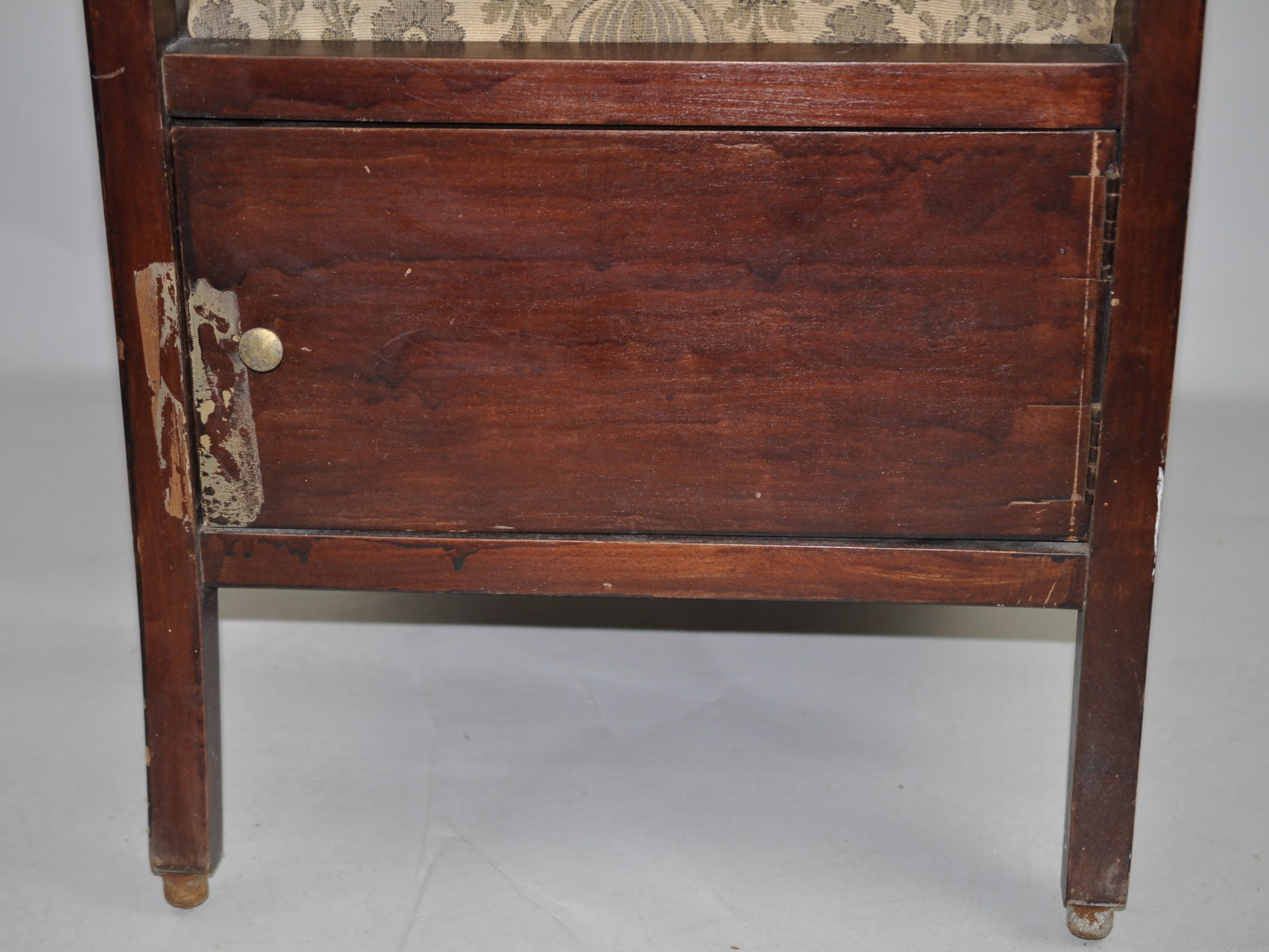 Commode Throne with Gazunder Pot - 19