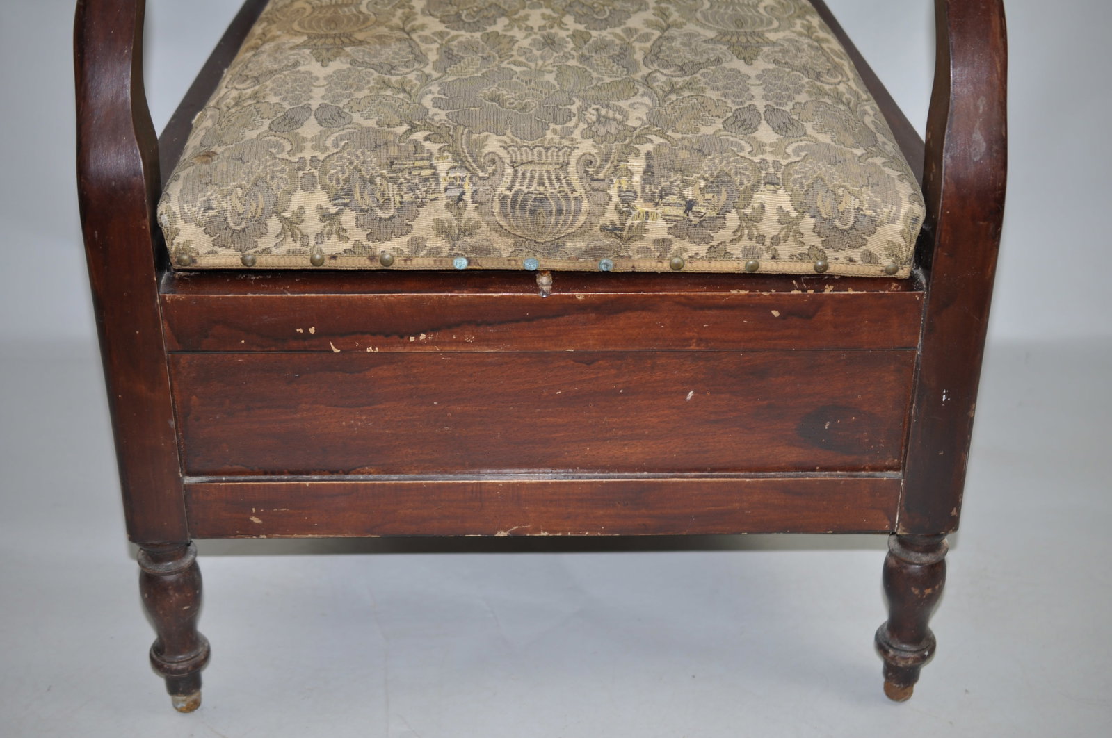 Commode Throne with Gazunder Pot - 7