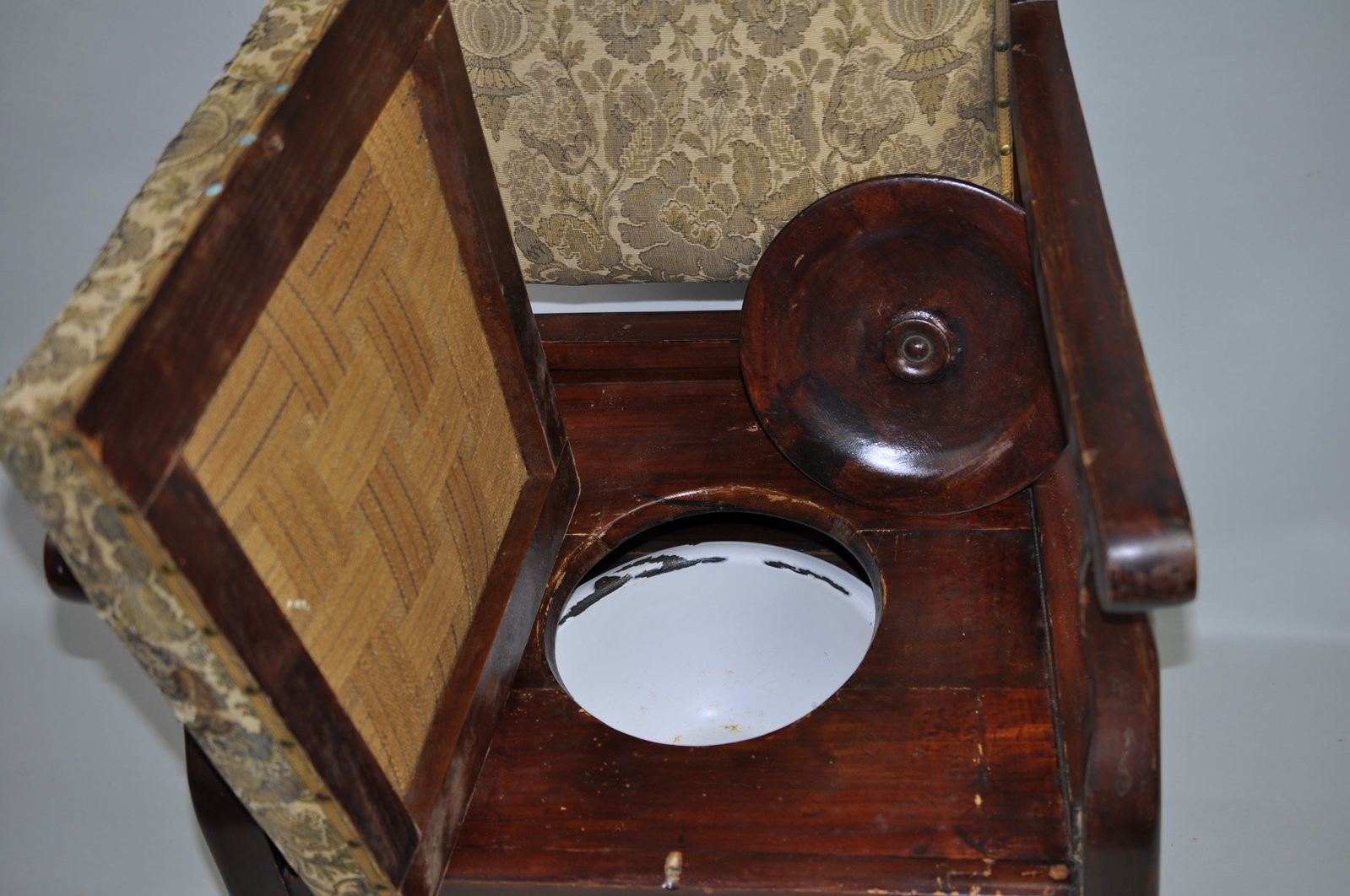 Commode Throne with Gazunder Pot - 9