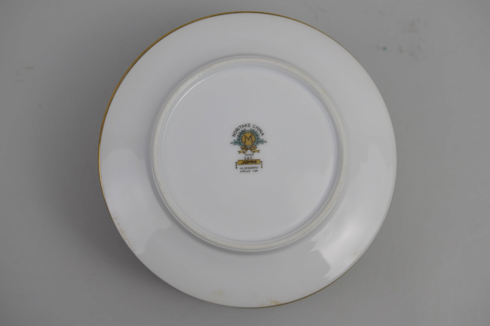Noritake Jasmine Pattern Dishware China Set - 12
