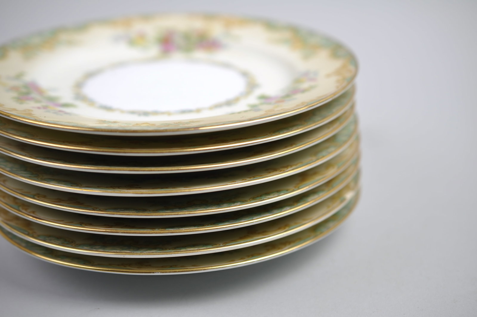 Noritake Jasmine Pattern Dishware China Set - 15