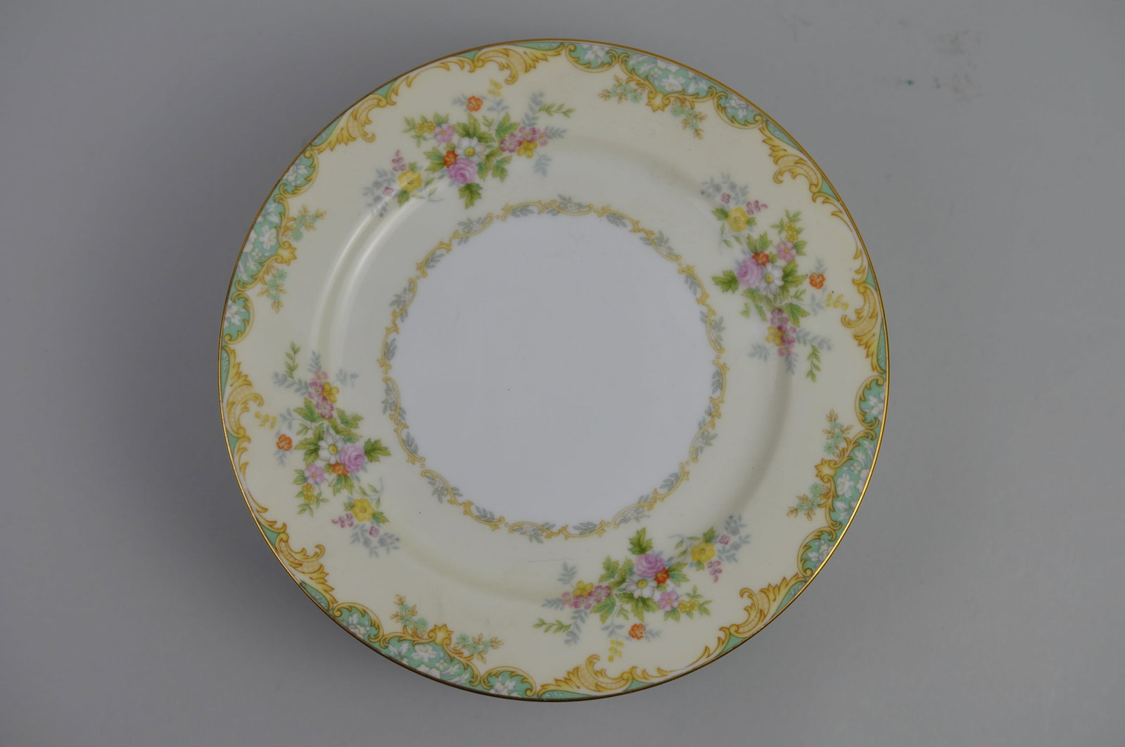 Noritake Jasmine Pattern Dishware China Set - 6