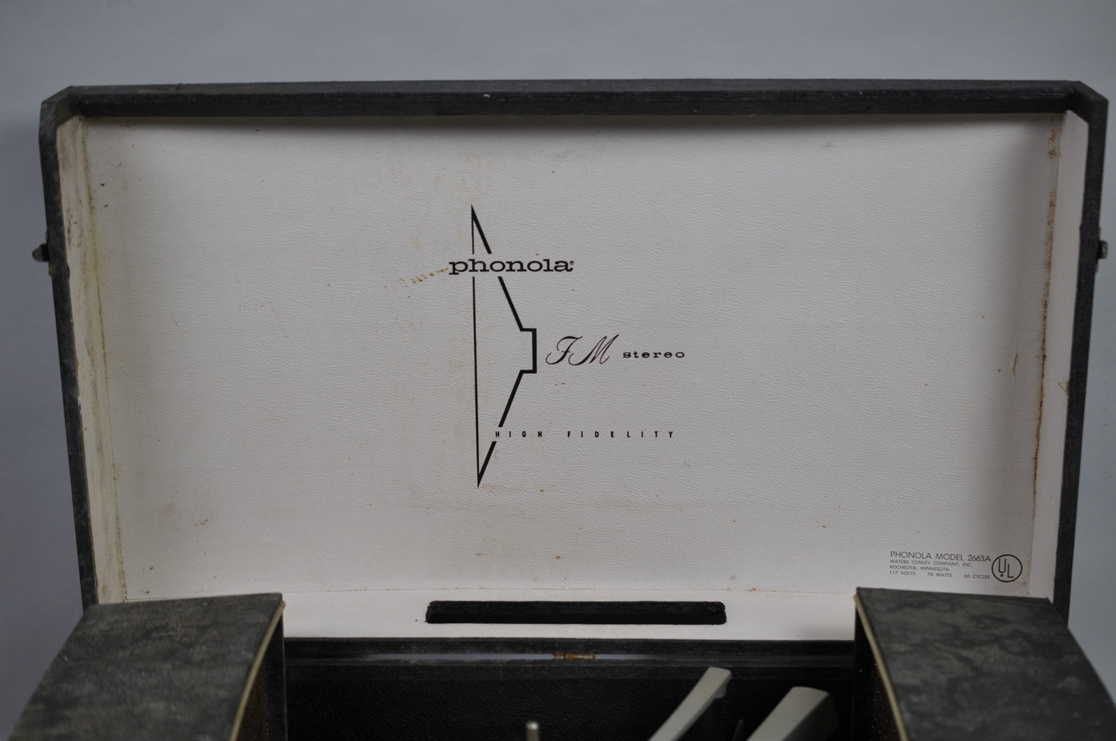 Phonola Portable Record Player - 15