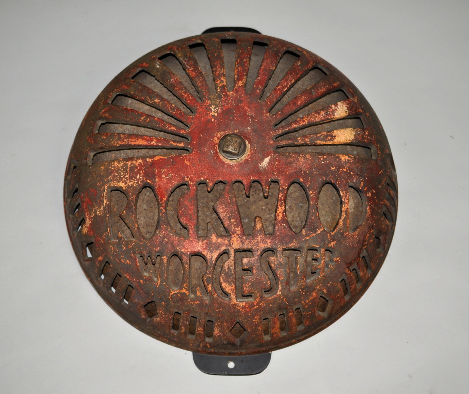 Rockwood Worcester Fire Alarm Gong & Cover: Country of Origin: USA, Worcester, Massachusetts Manufacturer: Rockwood Sprinkler Co. Dimensions: Approx Circumference 56 in., Diameter 17.8 in., Height 6 in. Condition: