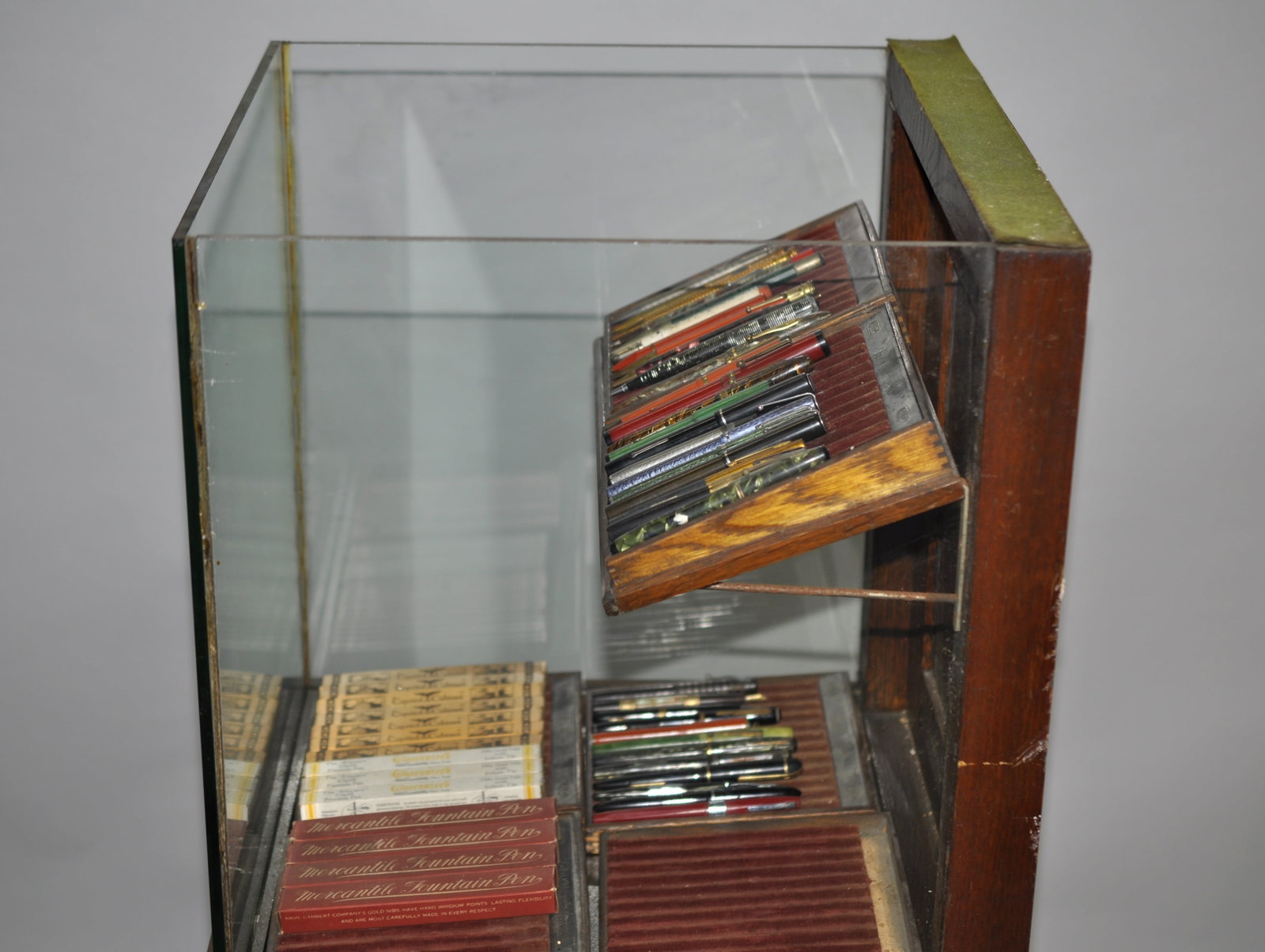 Attributed Aikin Lambert Display w Pens/Boxes - 9