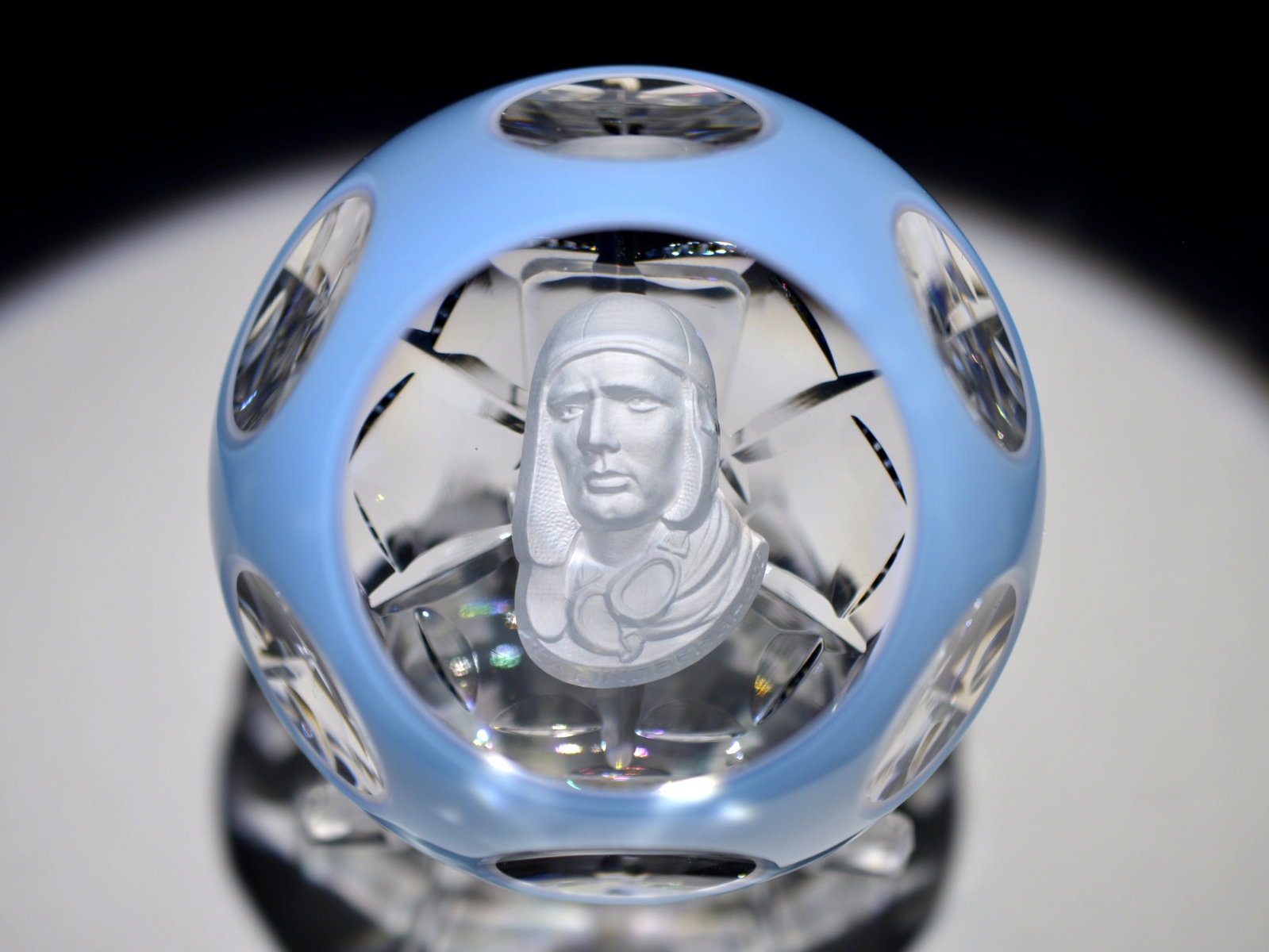 Cristal d'Albret Lindbergh Overlay Weight: Attributed Brand: Cristal d'Albret Period: