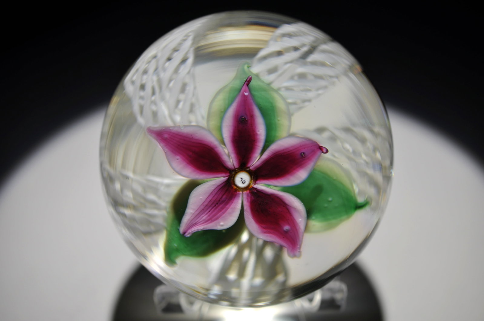Strathearn 1970 Pink Floral Weight: Attributed Brand: Strathearn Period: