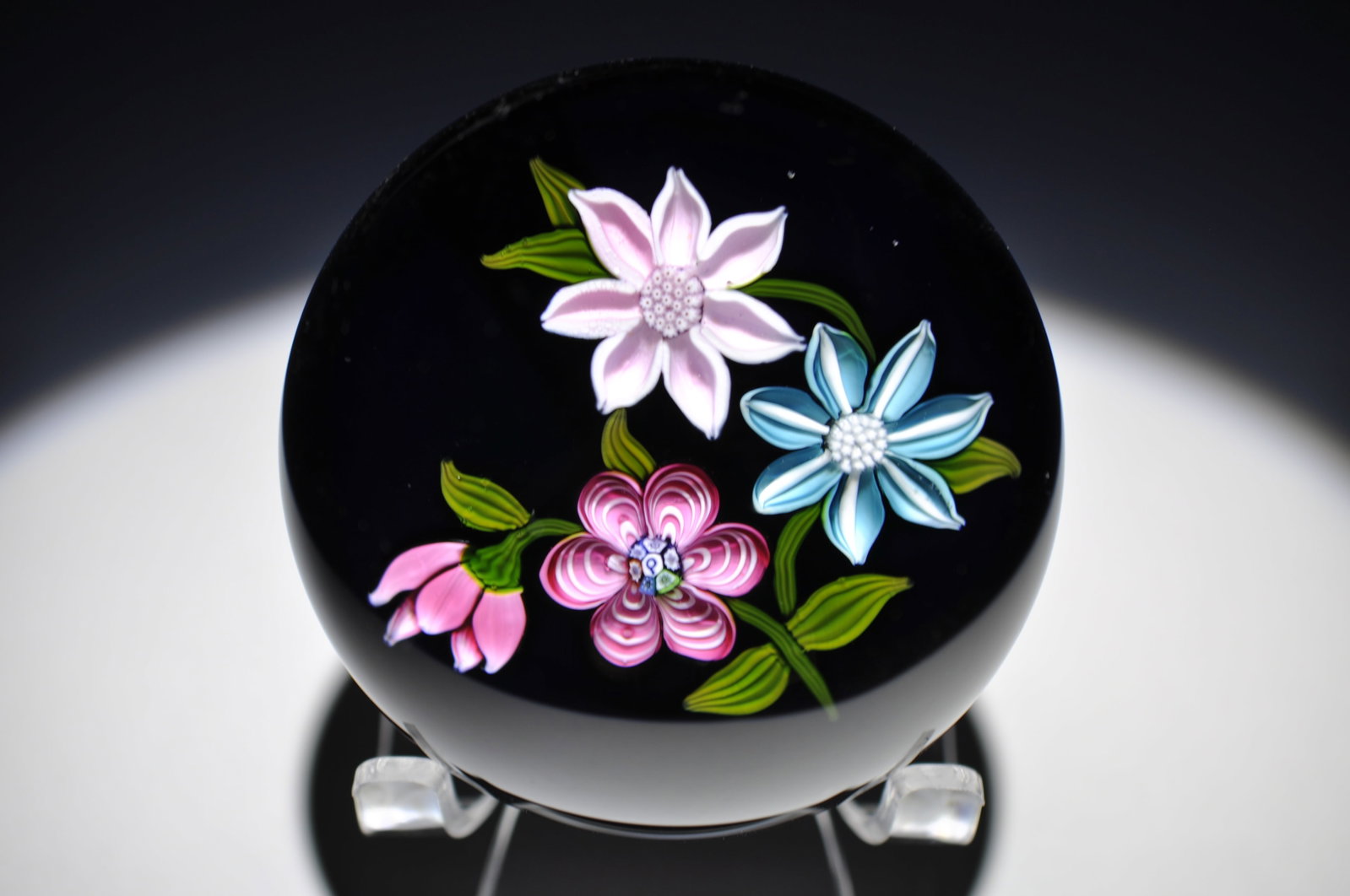 Perthshire 1978 Floral Bouquet: Attributed Brand: Perthshire, Crieff Scotland Period