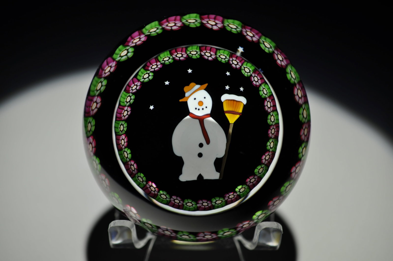 Perthshire 1992 Snowman Paperweight: Attributed Brand: Perthshire, Crieff Scotland Period: </