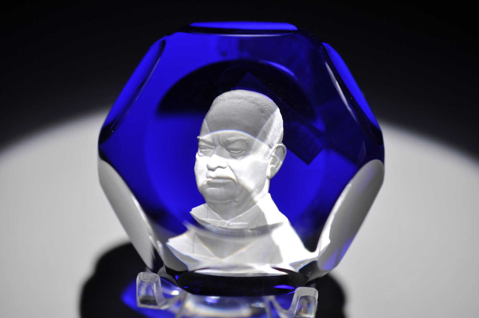 Baccarat Herbert Hoover Cameo (1 of 8)