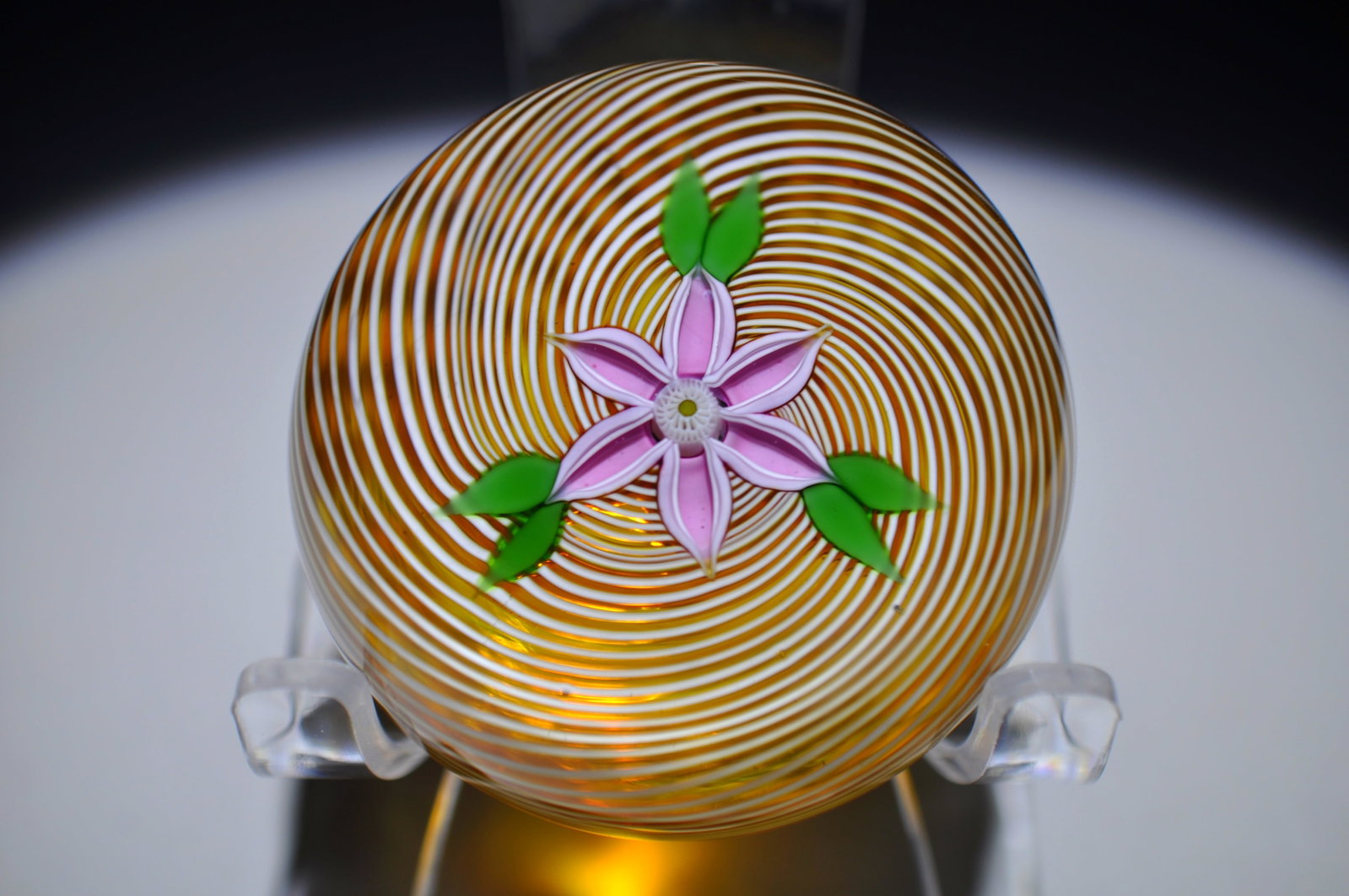 Perthshire 1981 Miniature Flower & Swirl: Attributed Brand: Perthshire, Crieff Scotland Period:
