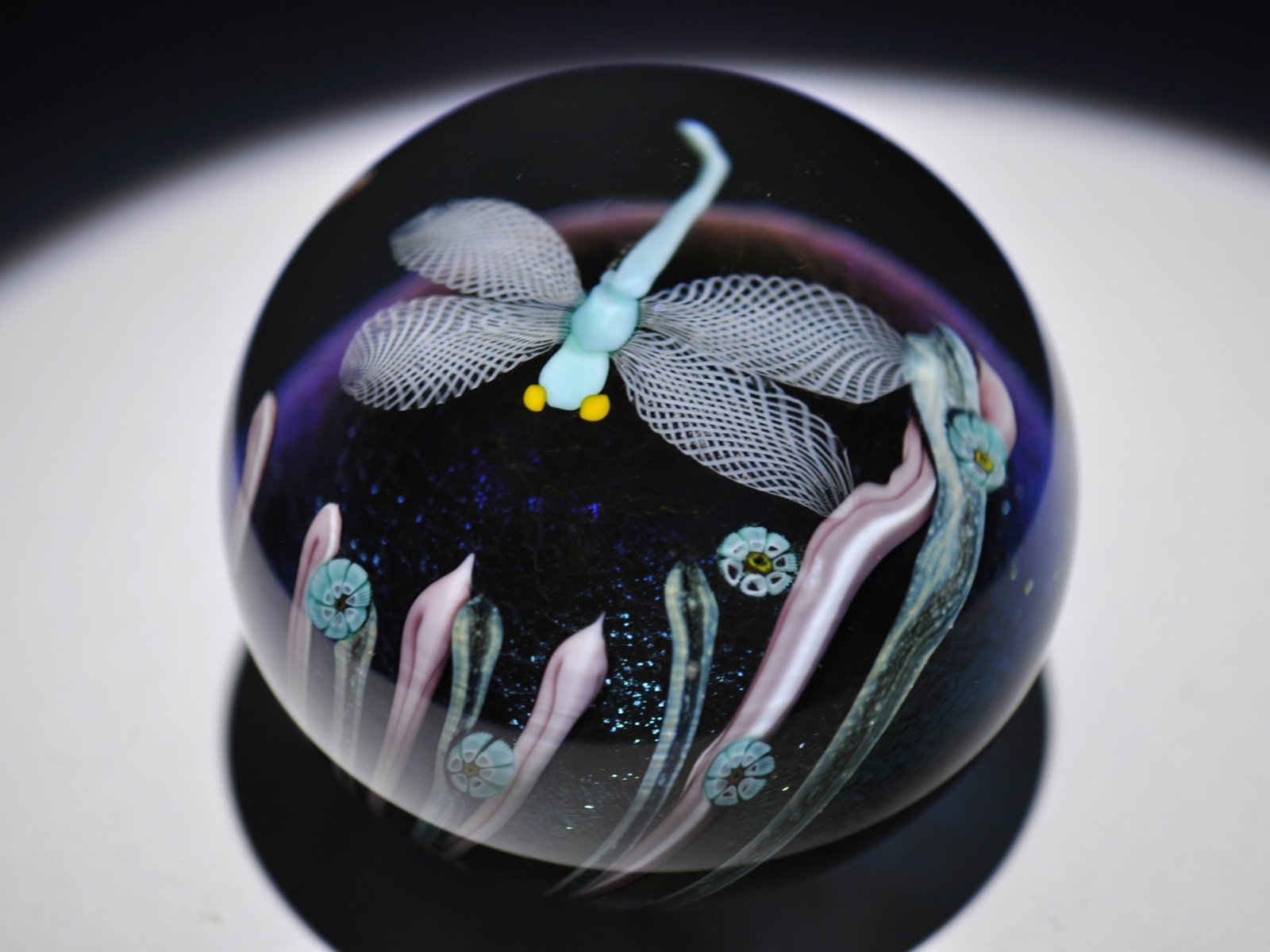 Orient & Flume 1979 Dragonfly Weight: Attributed Brand: Orient & Flume Period: 1979 Style: Millefiori, Signature Cane, Motif, Lampwork Base: Clear Diameter: 2.99 in. Weight: 1.24 lb Condition: No obvious flaws. Additional