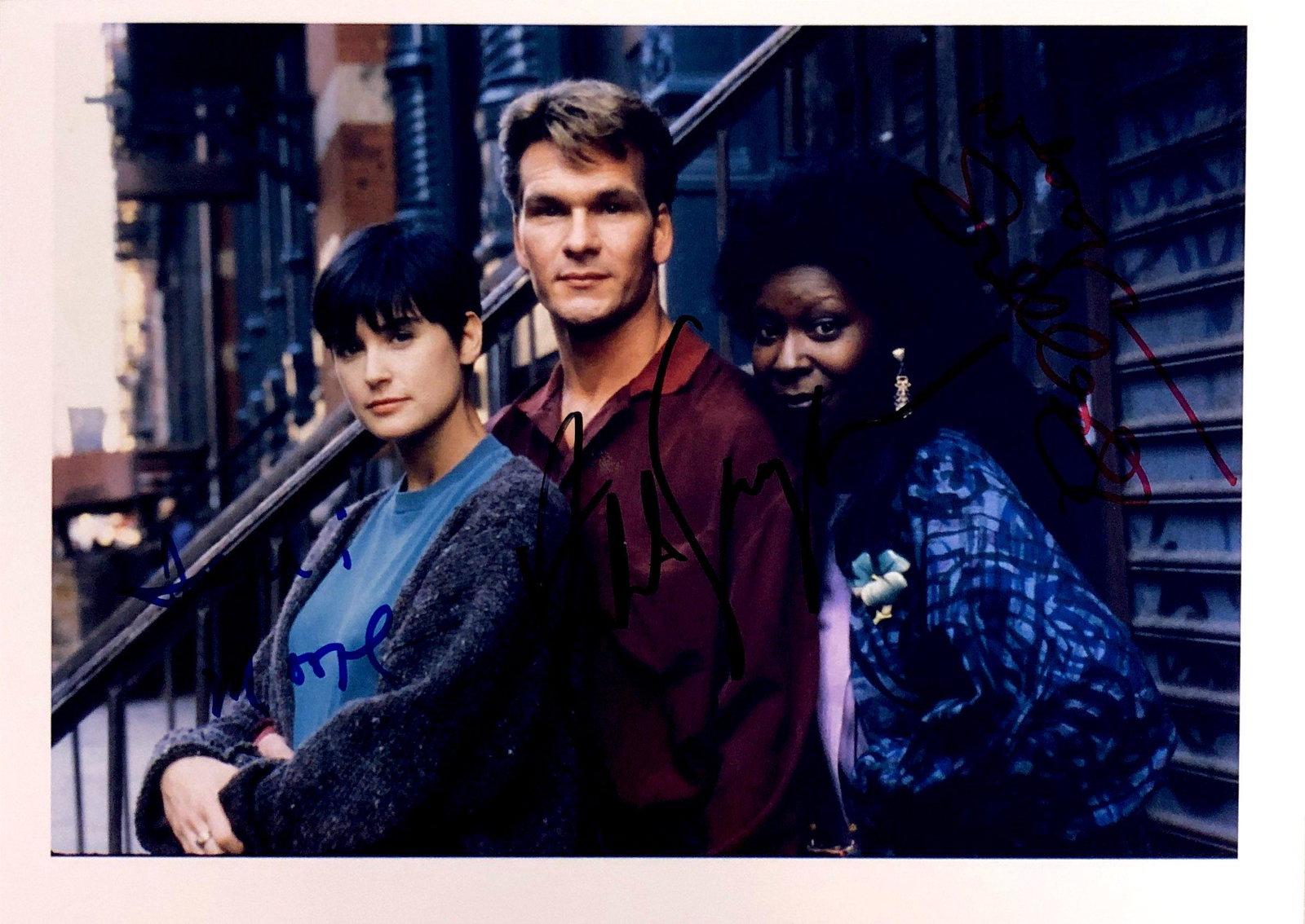 Patrick Swayza Demi Moore Autograph Signed Ghost Photo: Category: Autograph Photo CollectiblesSize: Width 8 inches x Height 5 inchesAutograph Includes: Patrick Swayze, Demi Moore, Whoopi GoldbergItem is in great condition with no damage, unframedIf image o