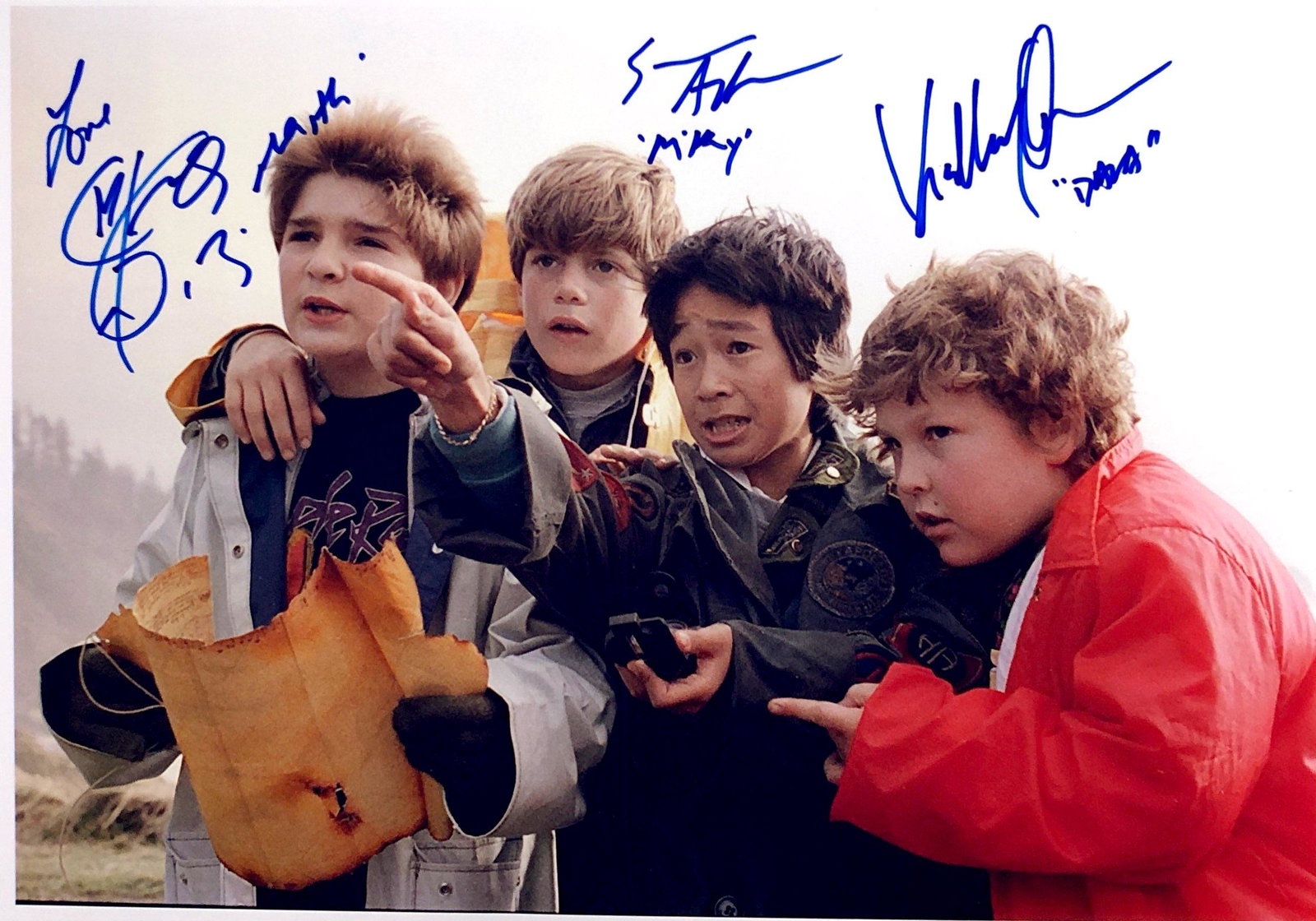 Sean Astin Autograph Signed Goonies Photo: Category: Autograph Photo CollectiblesSize: Width 8 inches x Height 10 inchesAutograph Includes: Sean Astin, Corey Feldman, Jeff CohenItem is in great condition with no damage, unframedIf image of doc